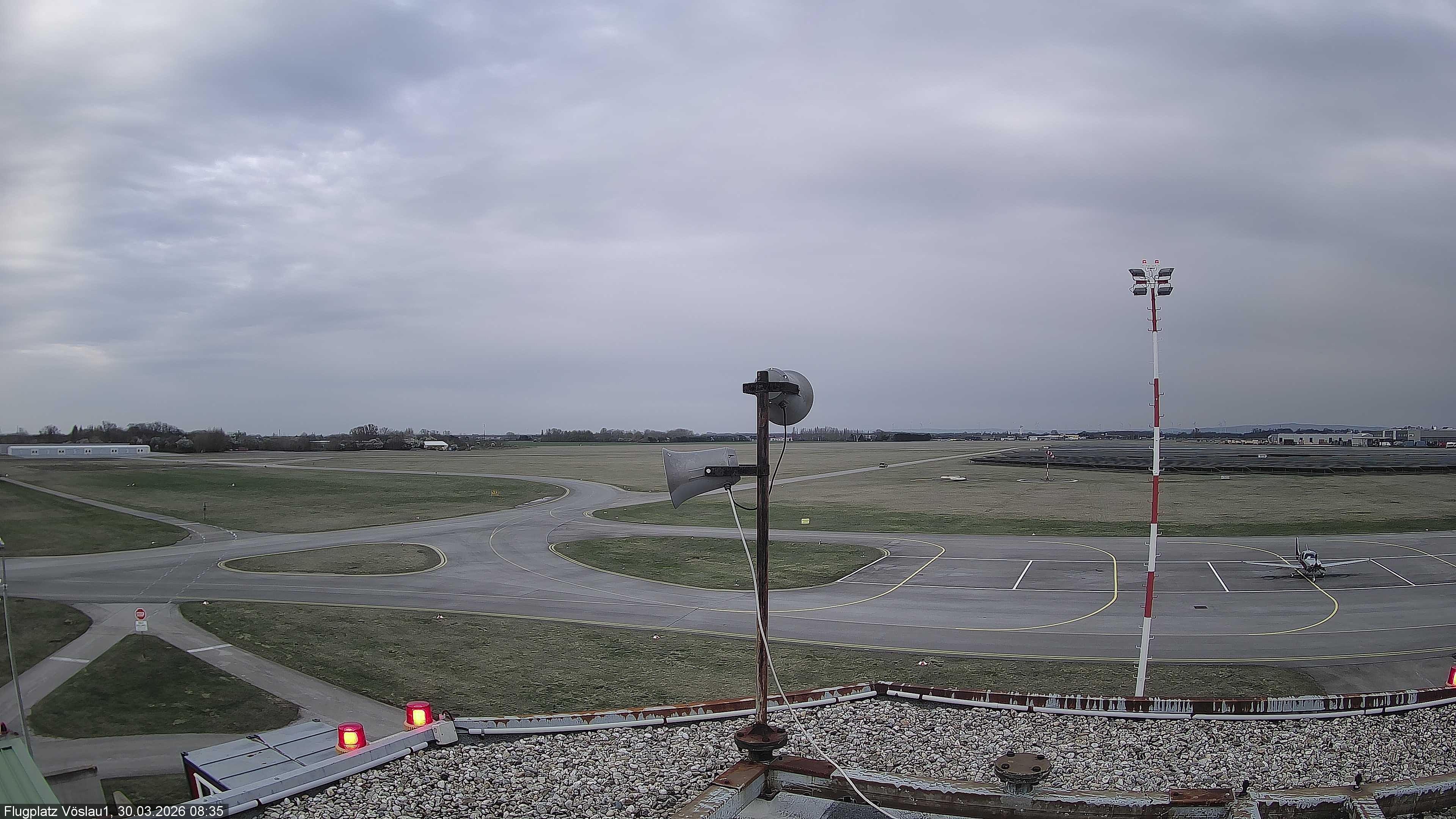 Archiv Foto Webcam Blick auf Flugplatz Bad Vöslau-Kottingbrunn