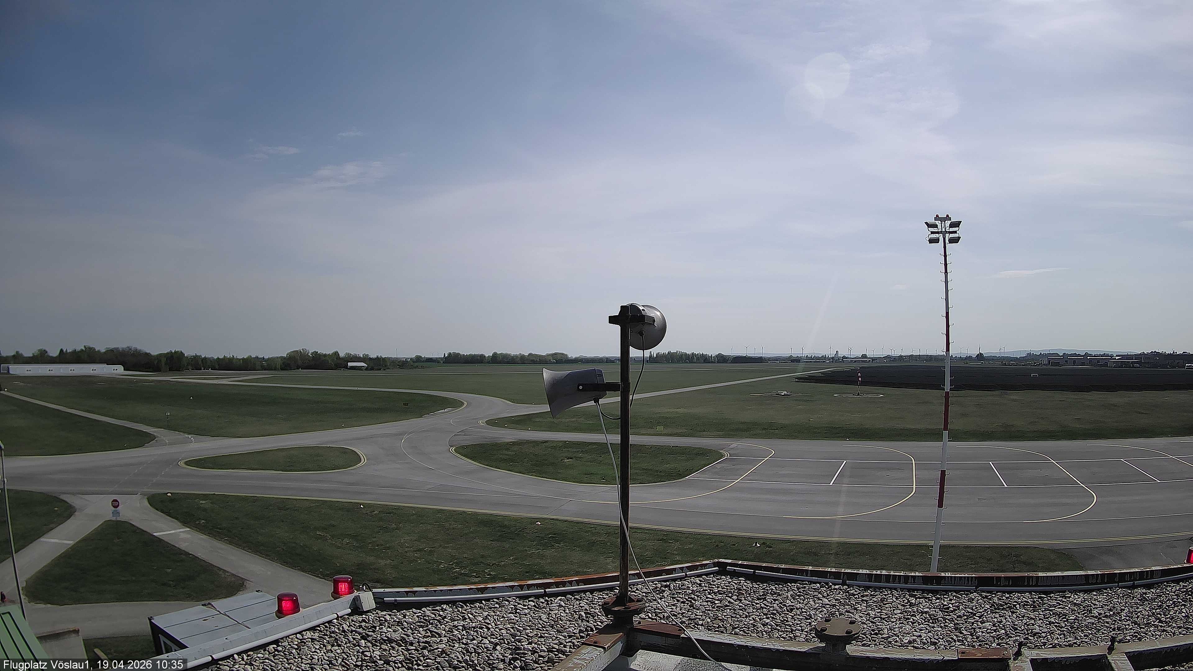 Archiv Foto Webcam Blick auf Flugplatz Bad Vöslau-Kottingbrunn