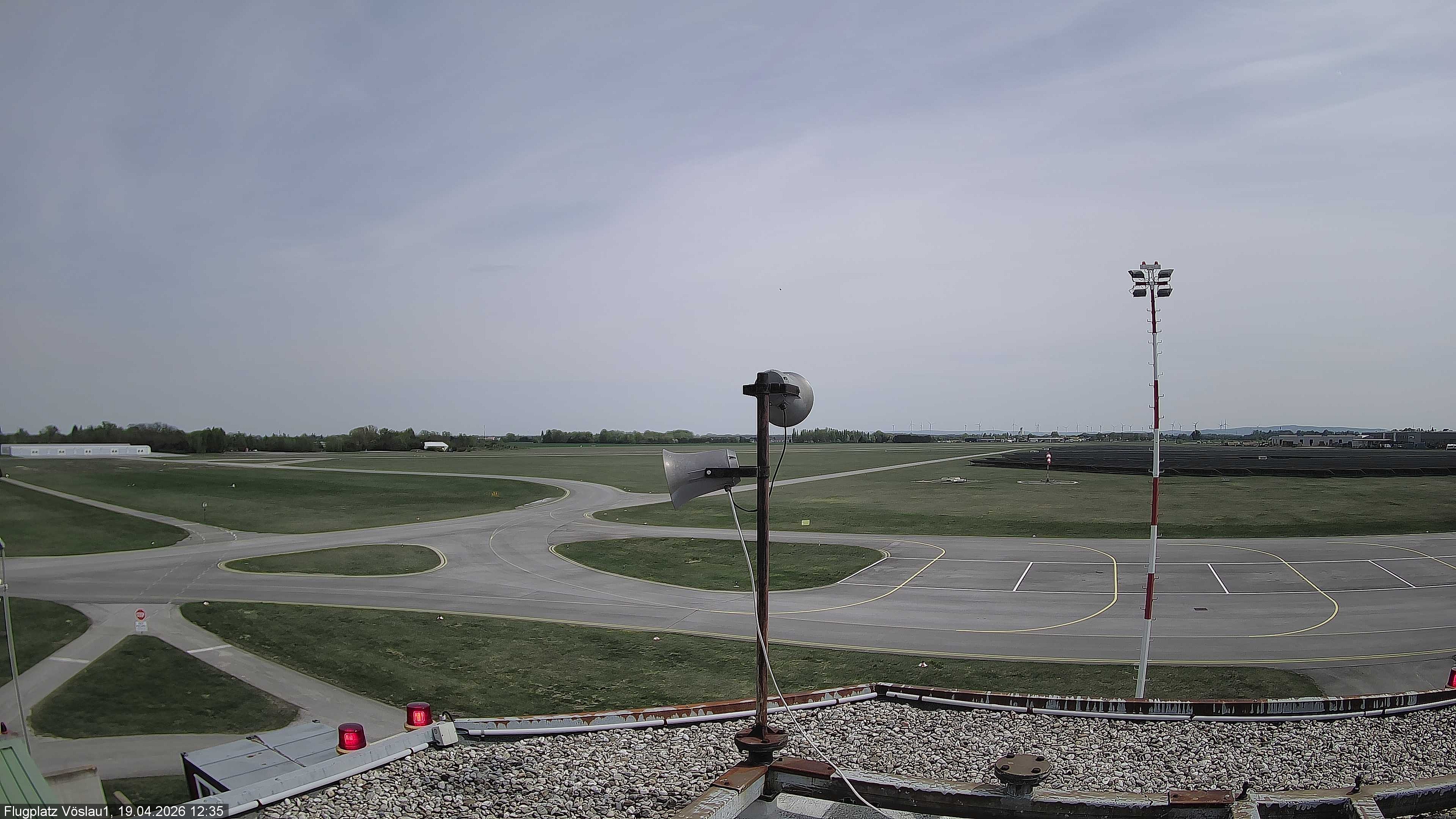 Archiv Foto Webcam Blick auf Flugplatz Bad Vöslau-Kottingbrunn