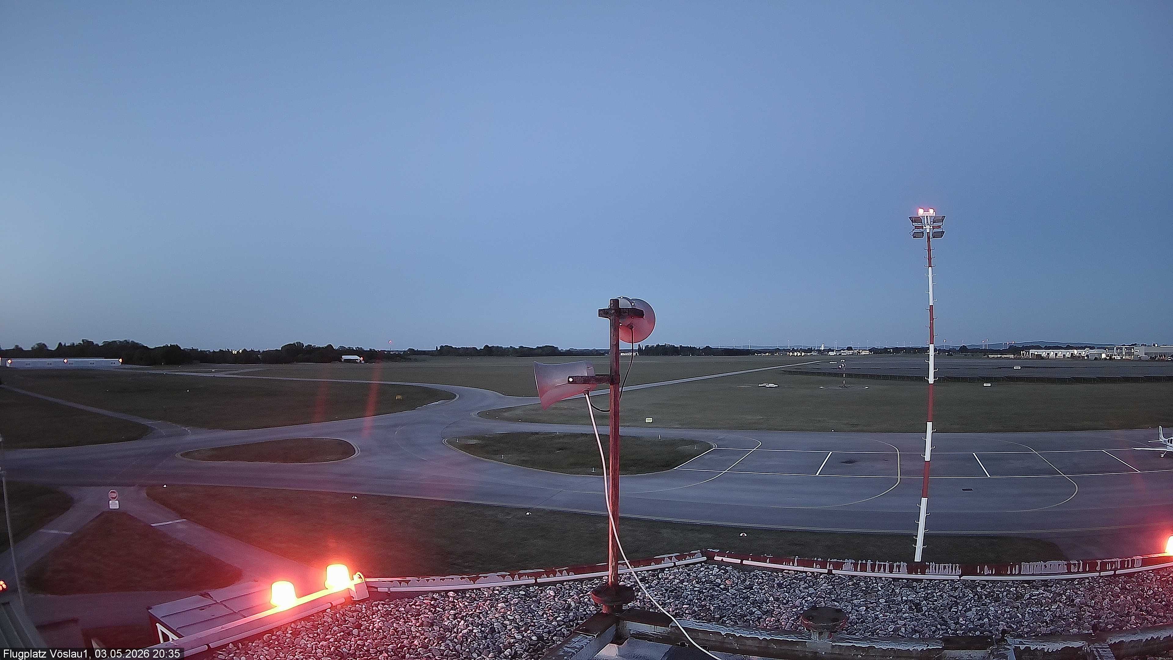 Archiv Foto Webcam Blick auf Flugplatz Bad Vöslau-Kottingbrunn