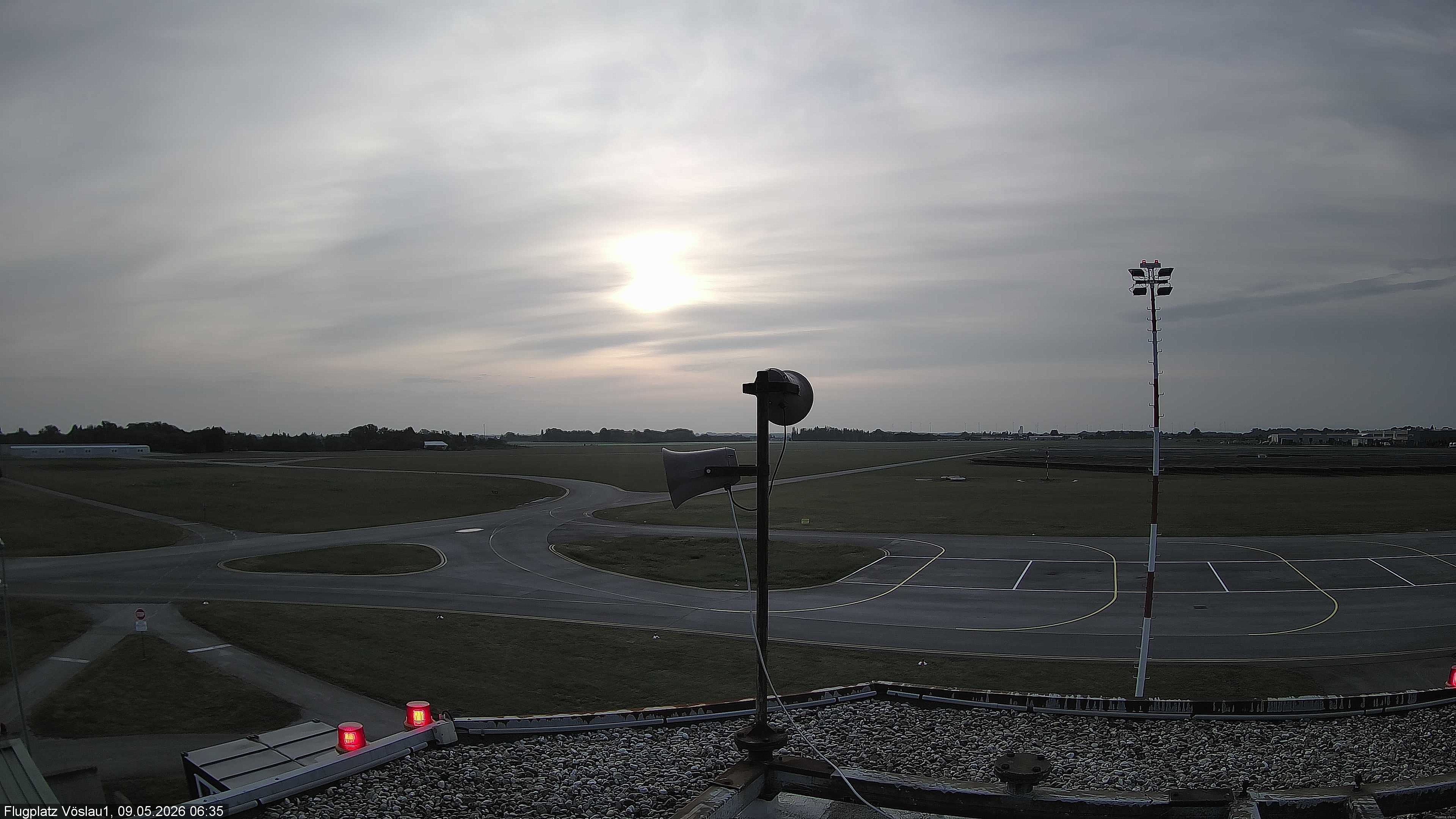 Archived image Webcam View Kottingbrunn Airfield