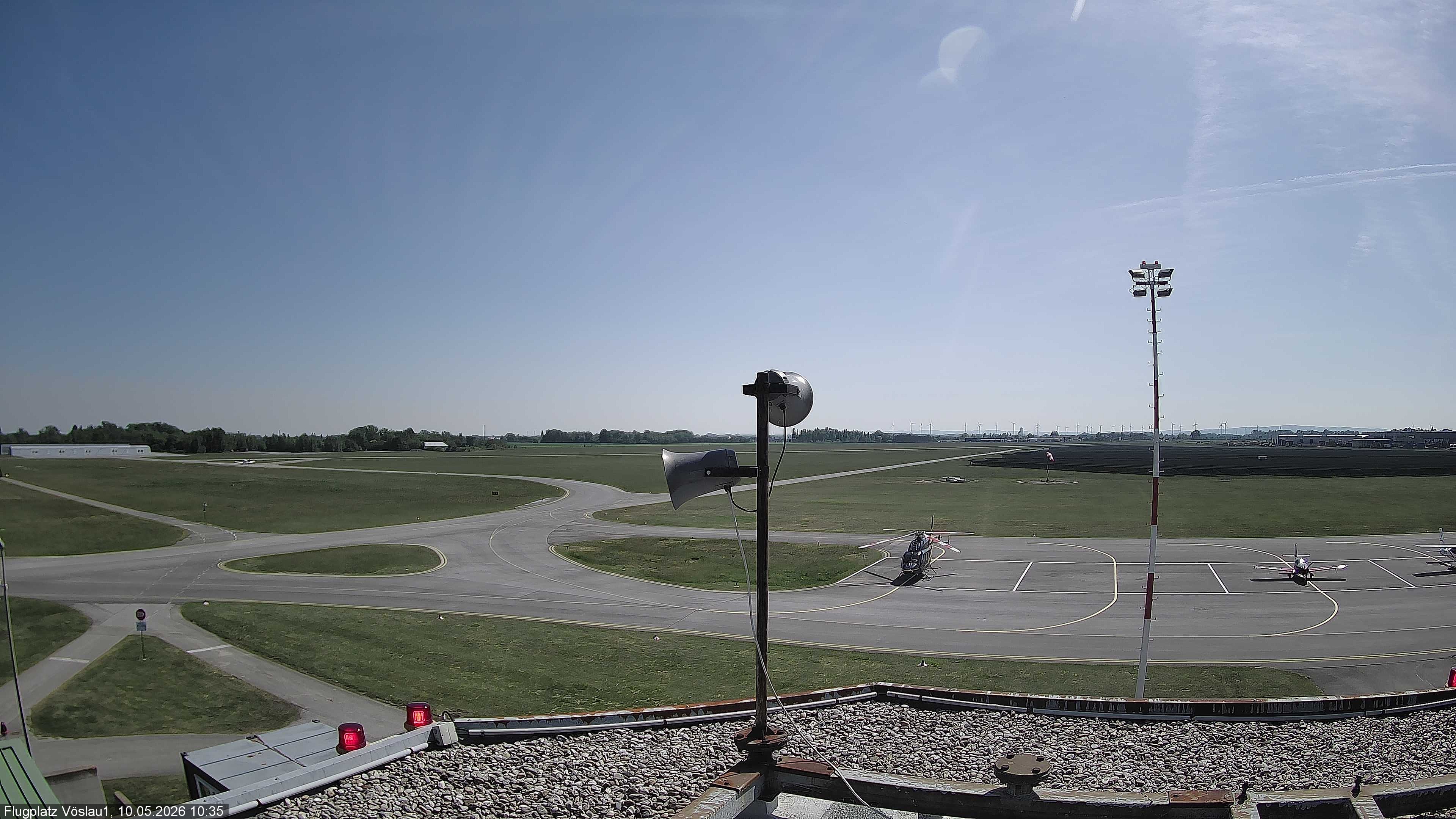Archiv Foto Webcam Blick auf Flugplatz Bad Vöslau-Kottingbrunn