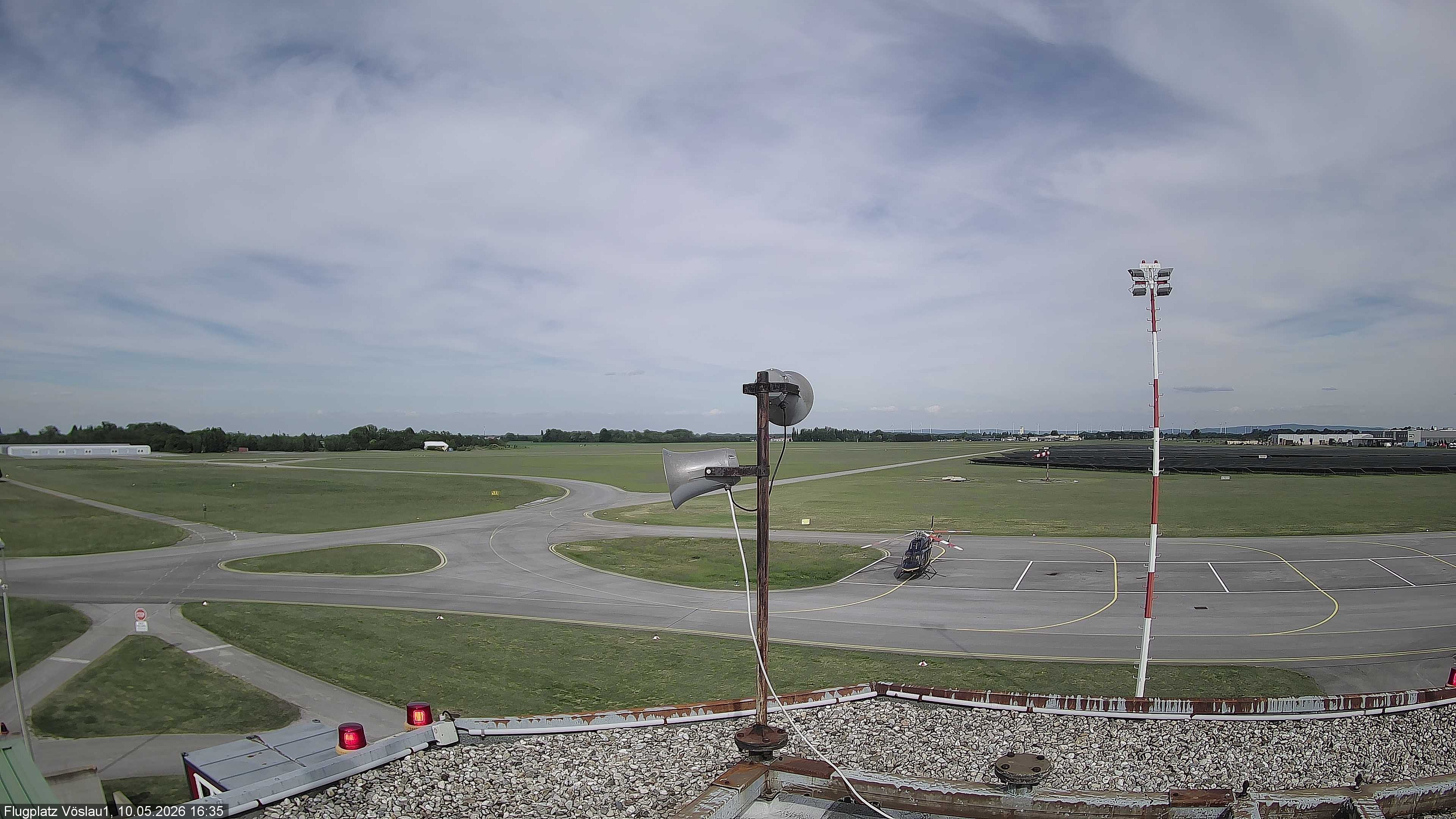 Archiv Foto Webcam Blick auf Flugplatz Bad Vöslau-Kottingbrunn