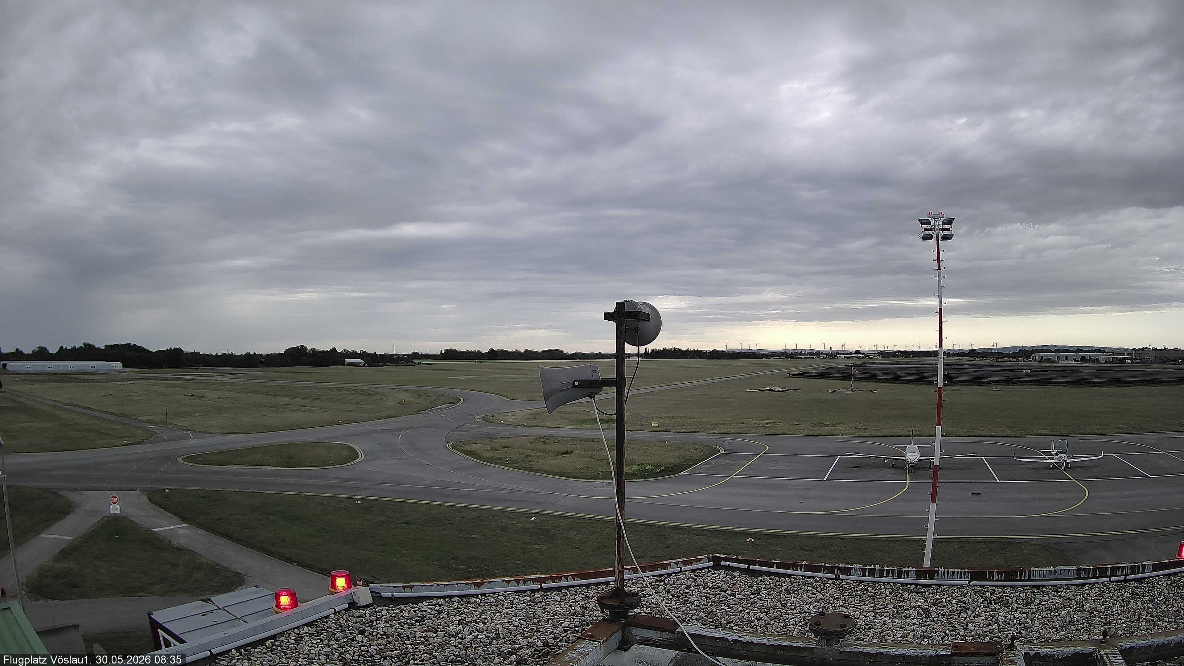 Archiv Foto Webcam Blick auf Flugplatz Bad Vöslau-Kottingbrunn