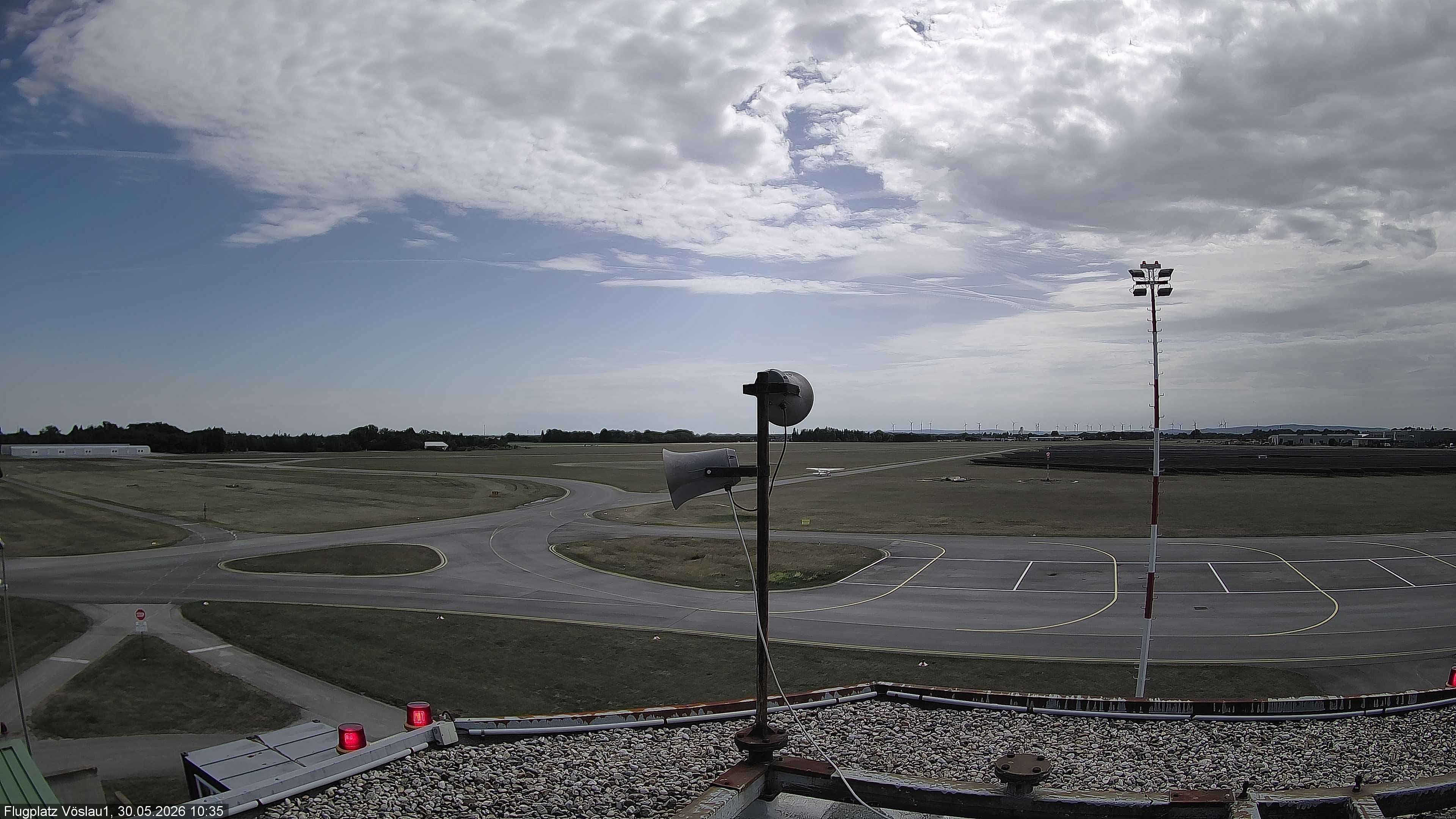 Archiv Foto Webcam Blick auf Flugplatz Bad Vöslau-Kottingbrunn