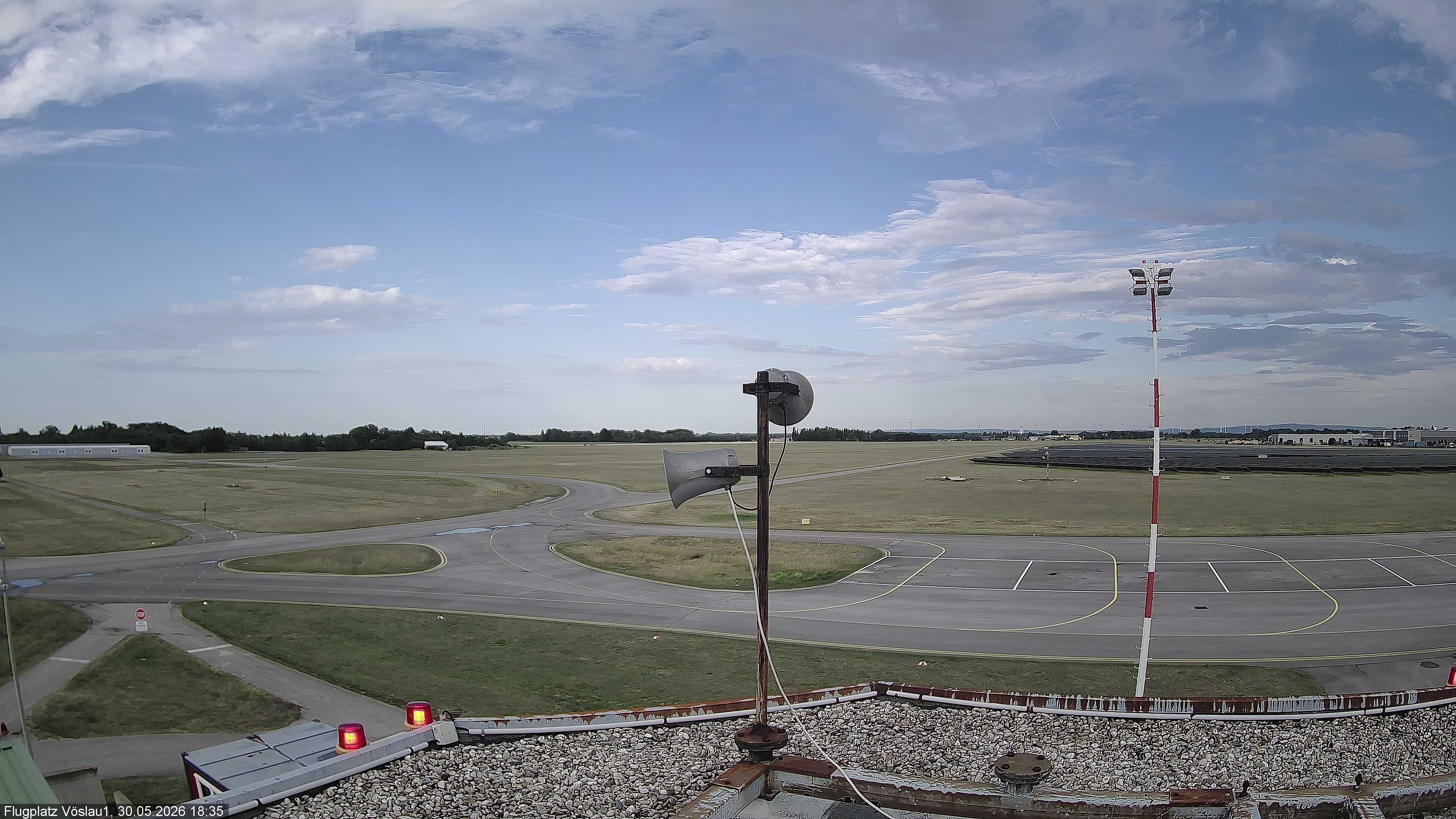 Archiv Foto Webcam Blick auf Flugplatz Bad Vöslau-Kottingbrunn