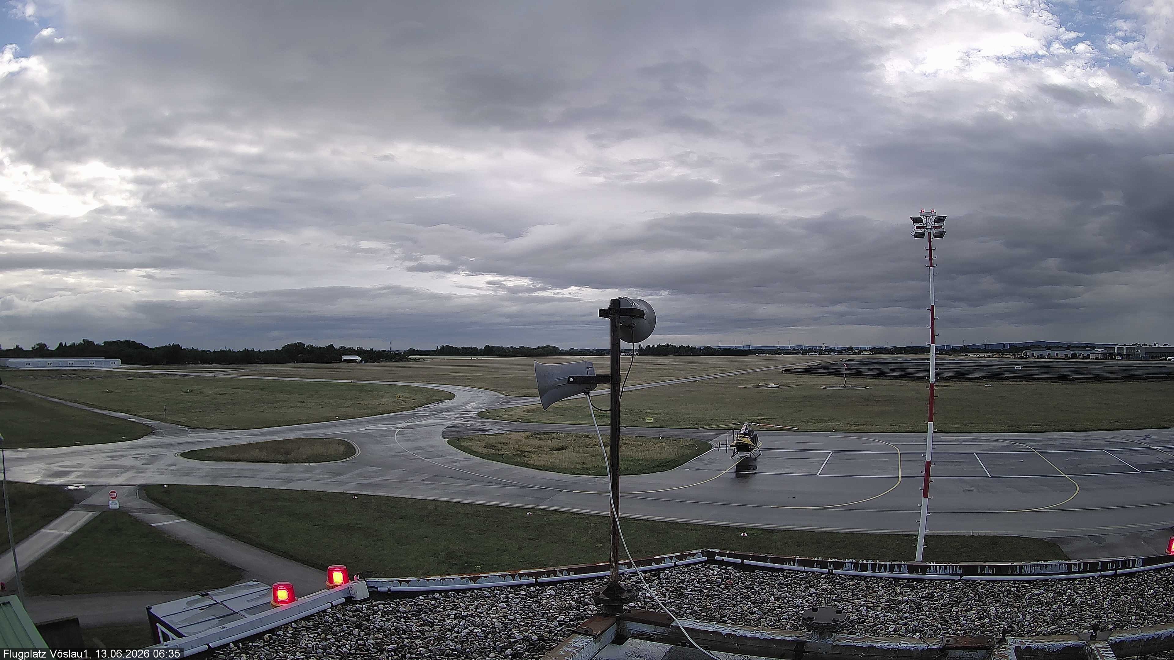 Archiv Foto Webcam Blick auf Flugplatz Bad Vöslau-Kottingbrunn