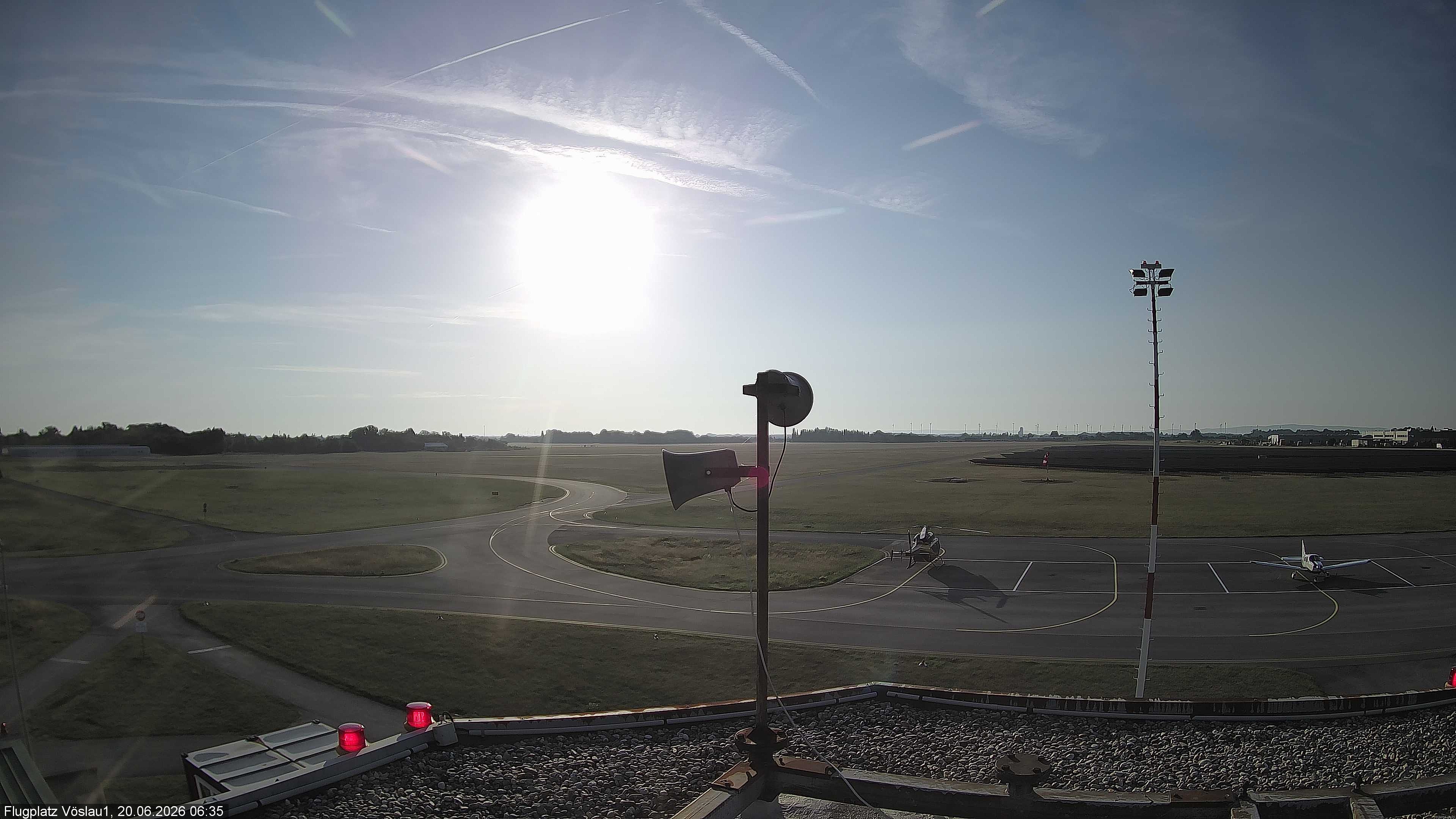 Archiv Foto Webcam Blick auf Flugplatz Bad Vöslau-Kottingbrunn