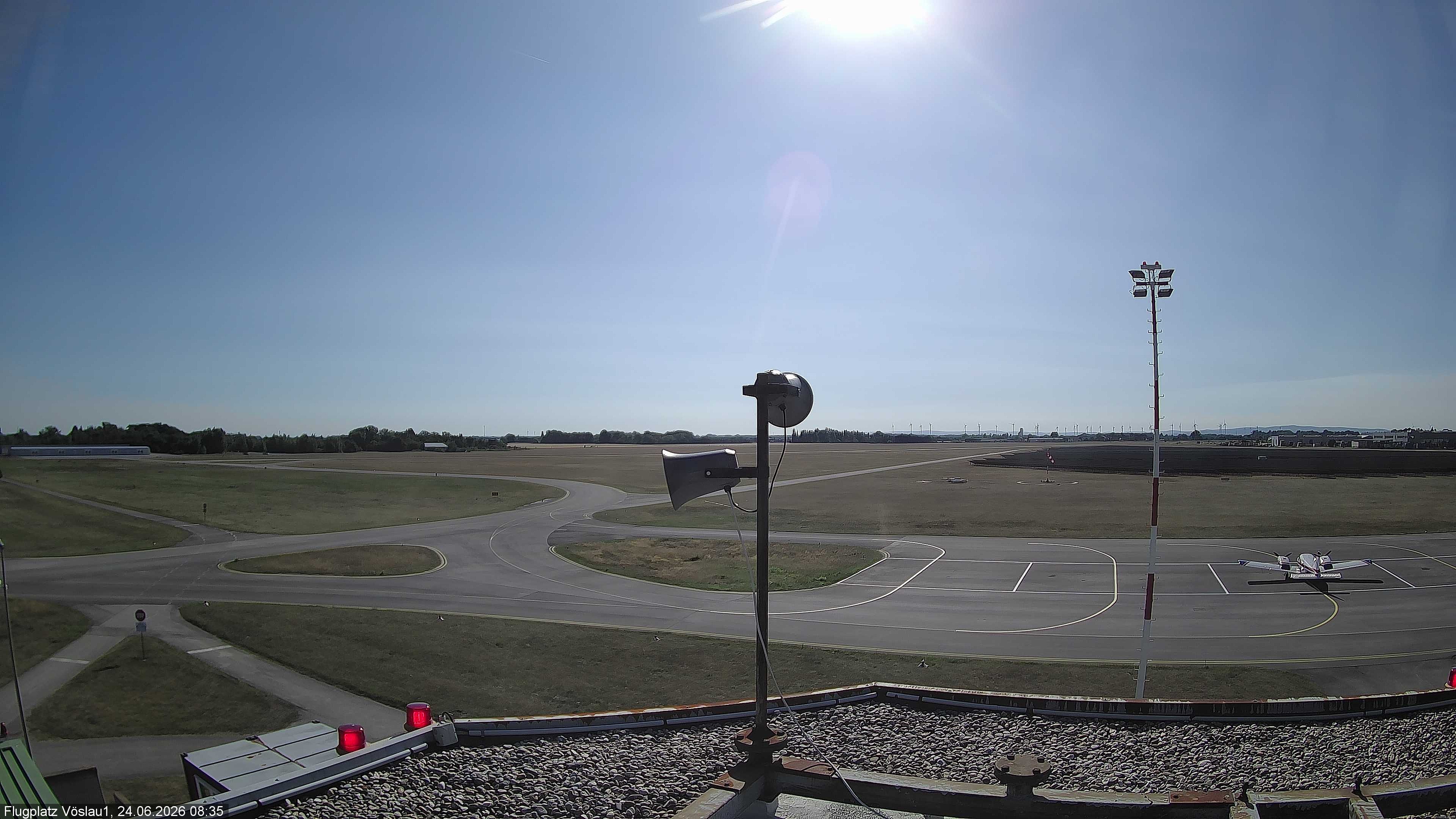 Archiv Foto Webcam Blick auf Flugplatz Bad Vöslau-Kottingbrunn