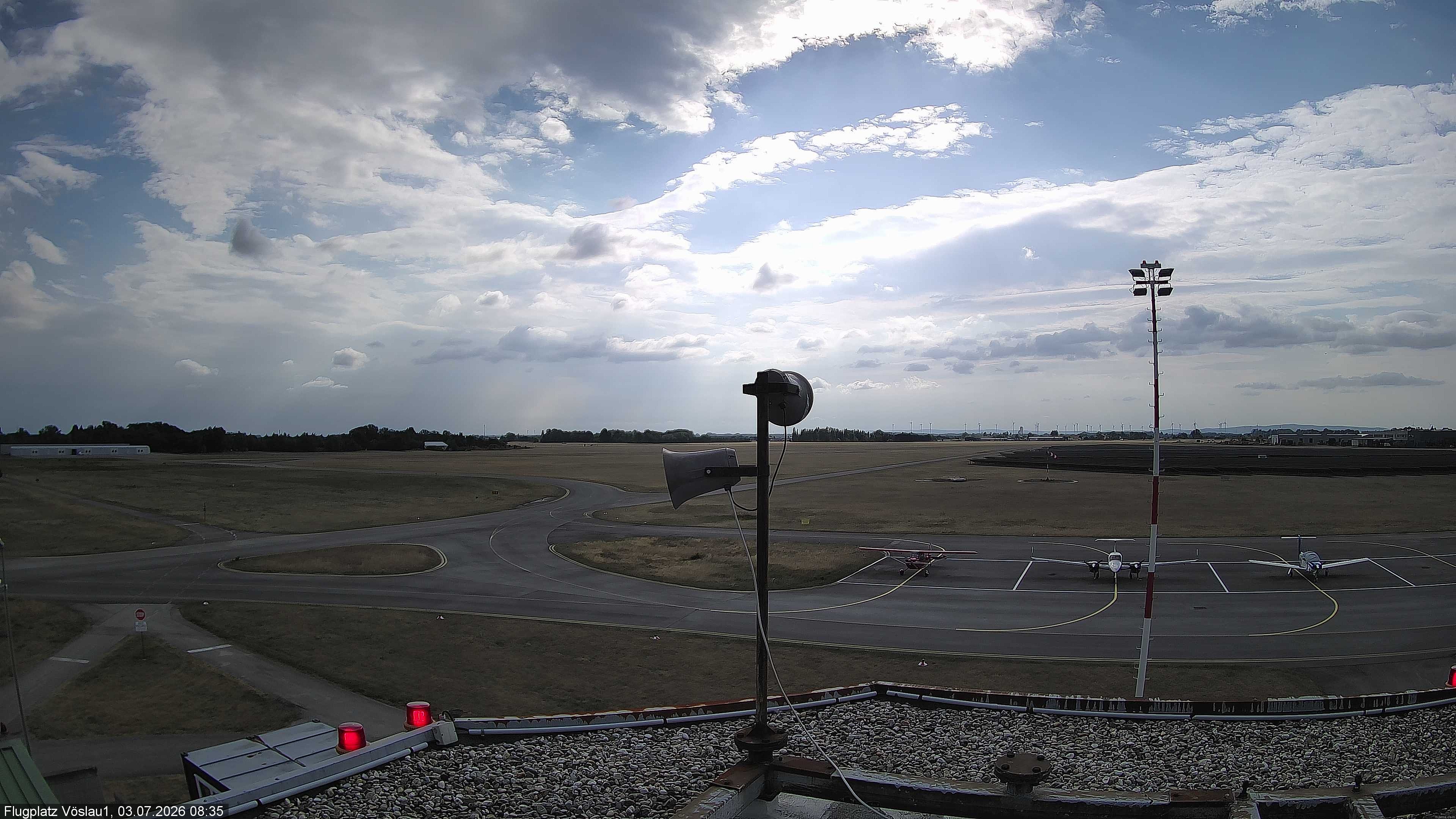Archiv Foto Webcam Blick auf Flugplatz Bad Vöslau-Kottingbrunn