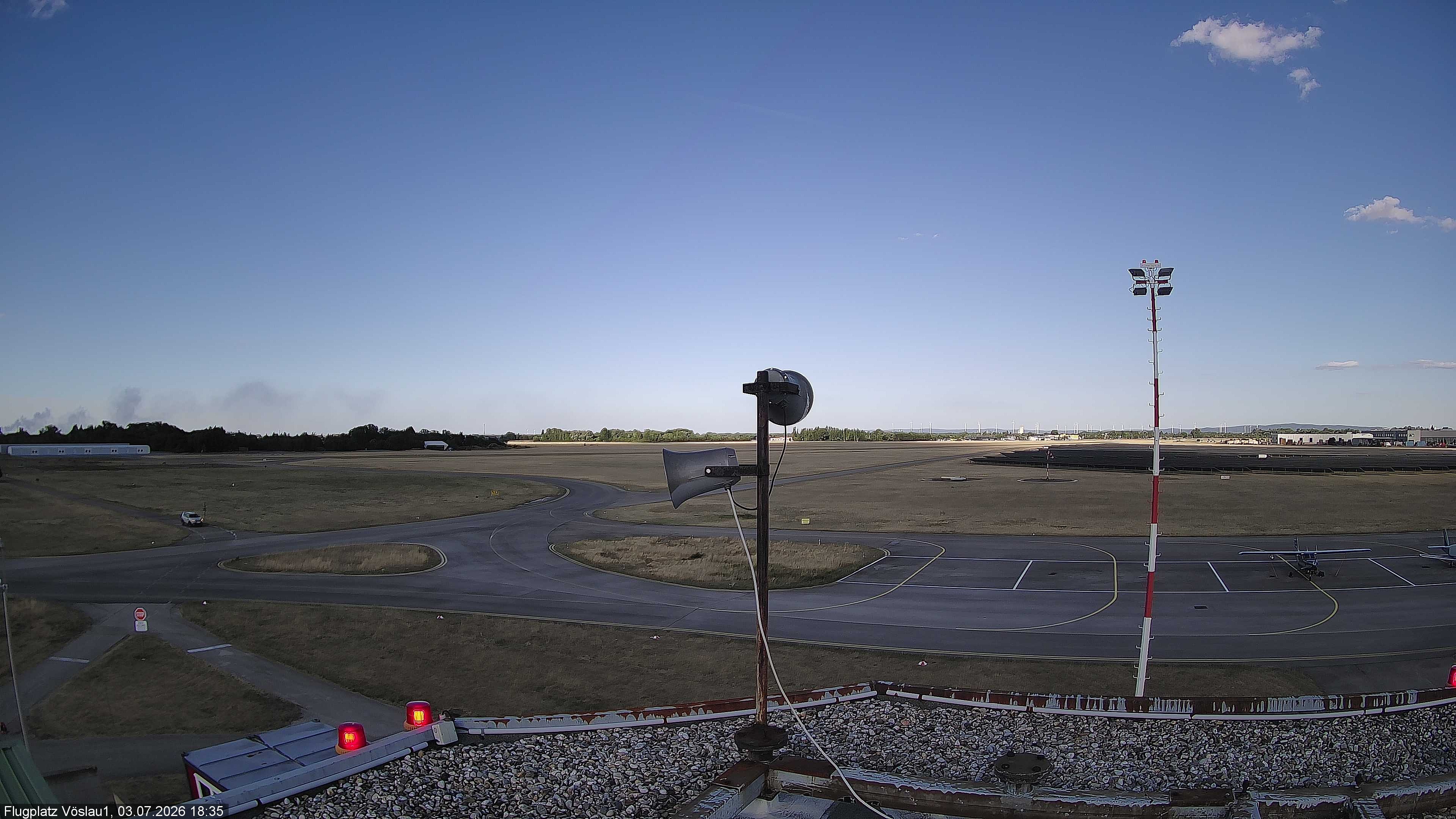 Archiv Foto Webcam Blick auf Flugplatz Bad Vöslau-Kottingbrunn