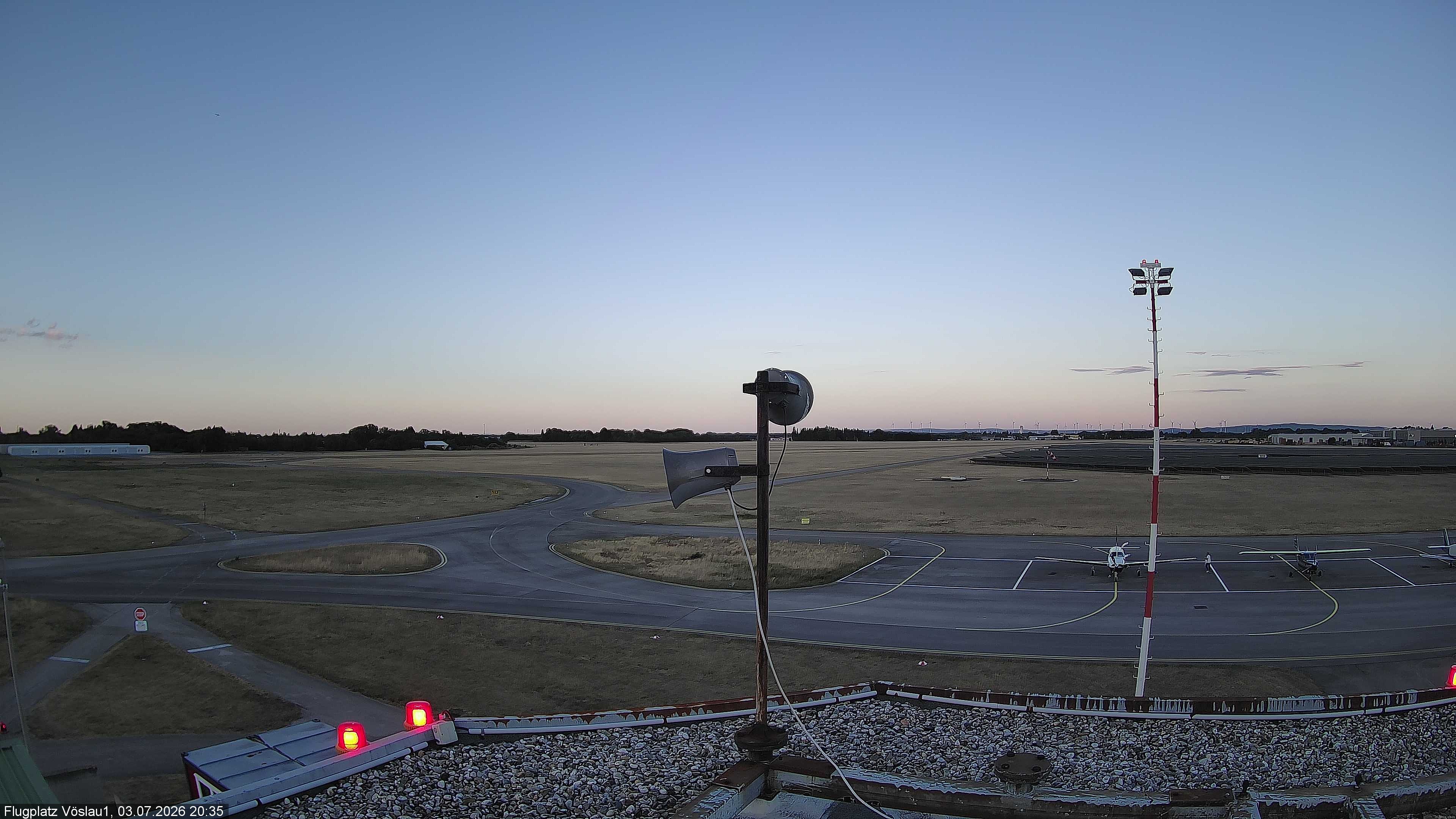 Archiv Foto Webcam Blick auf Flugplatz Bad Vöslau-Kottingbrunn