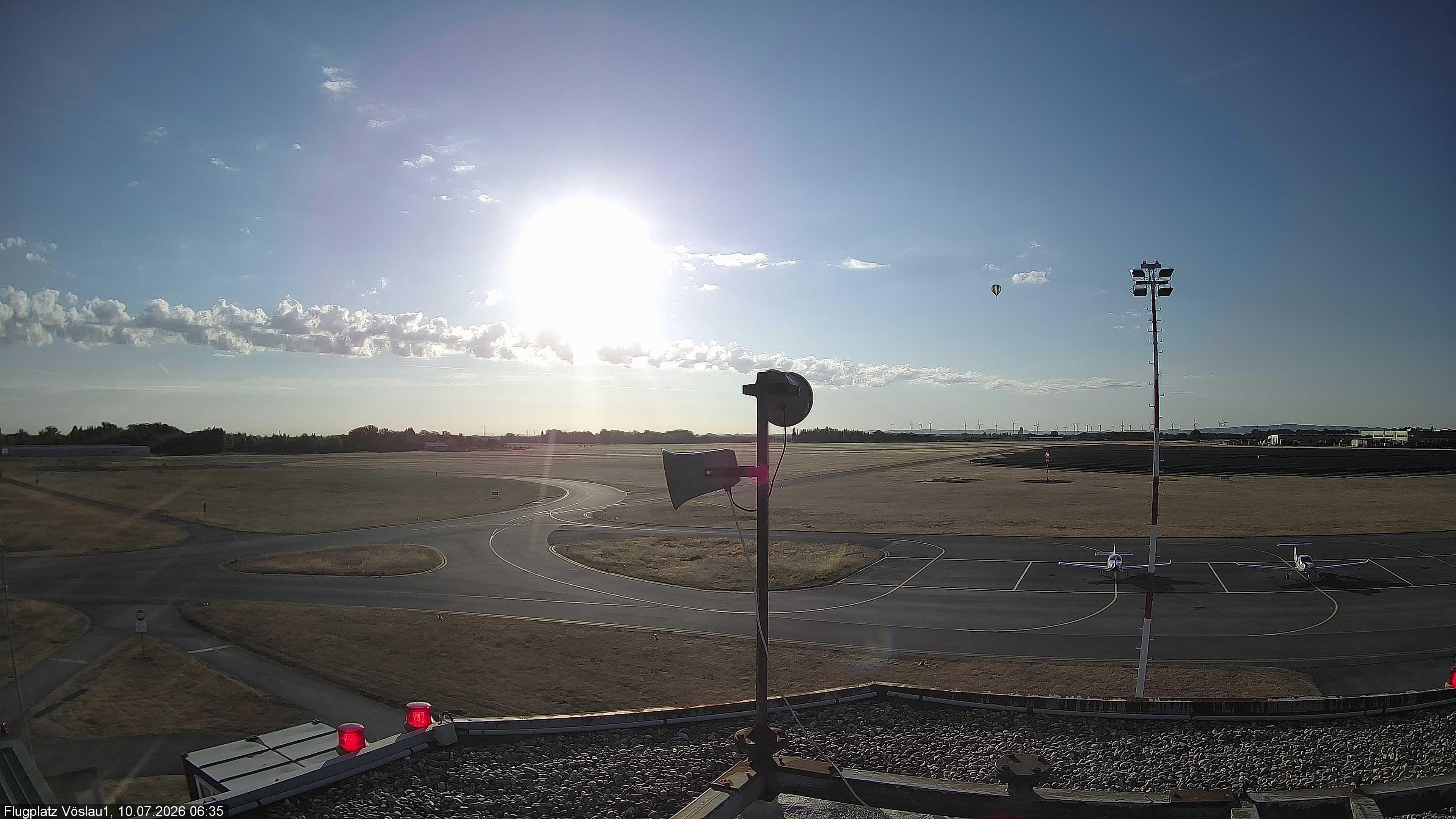 Archiv Foto Webcam Blick auf Flugplatz Bad Vöslau-Kottingbrunn