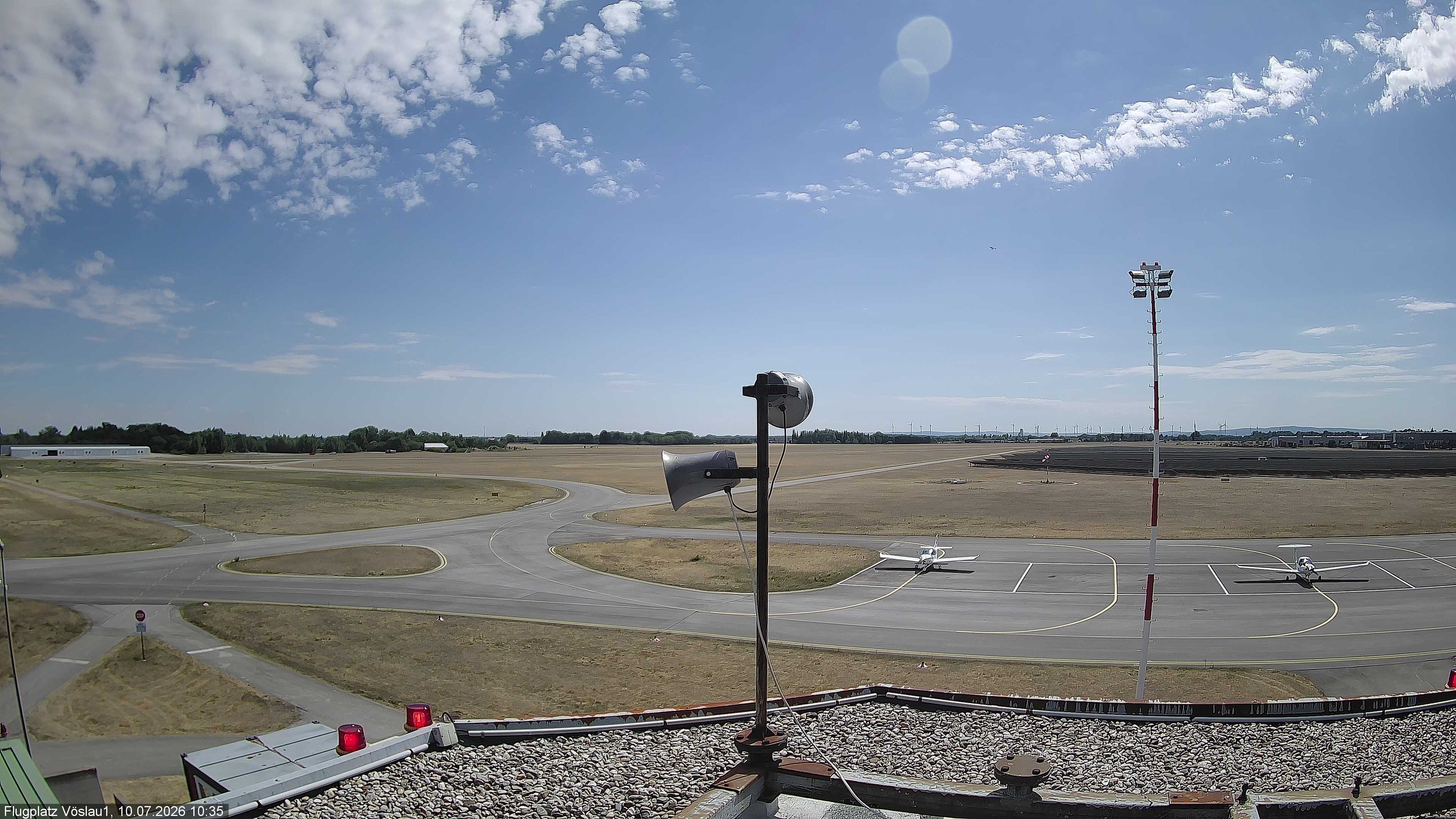 Archiv Foto Webcam Blick auf Flugplatz Bad Vöslau-Kottingbrunn