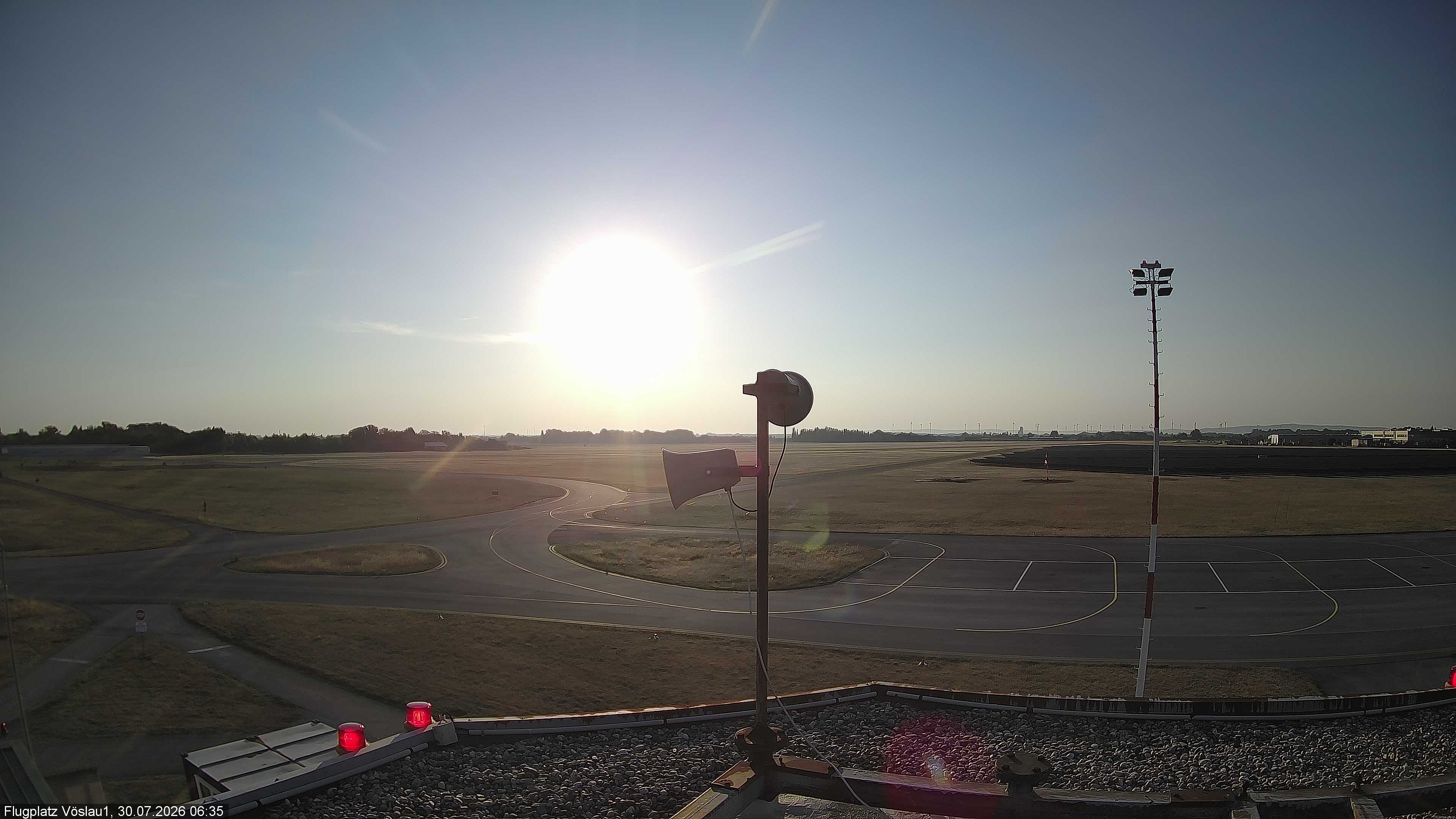 Archiv Foto Webcam Blick auf Flugplatz Bad Vöslau-Kottingbrunn