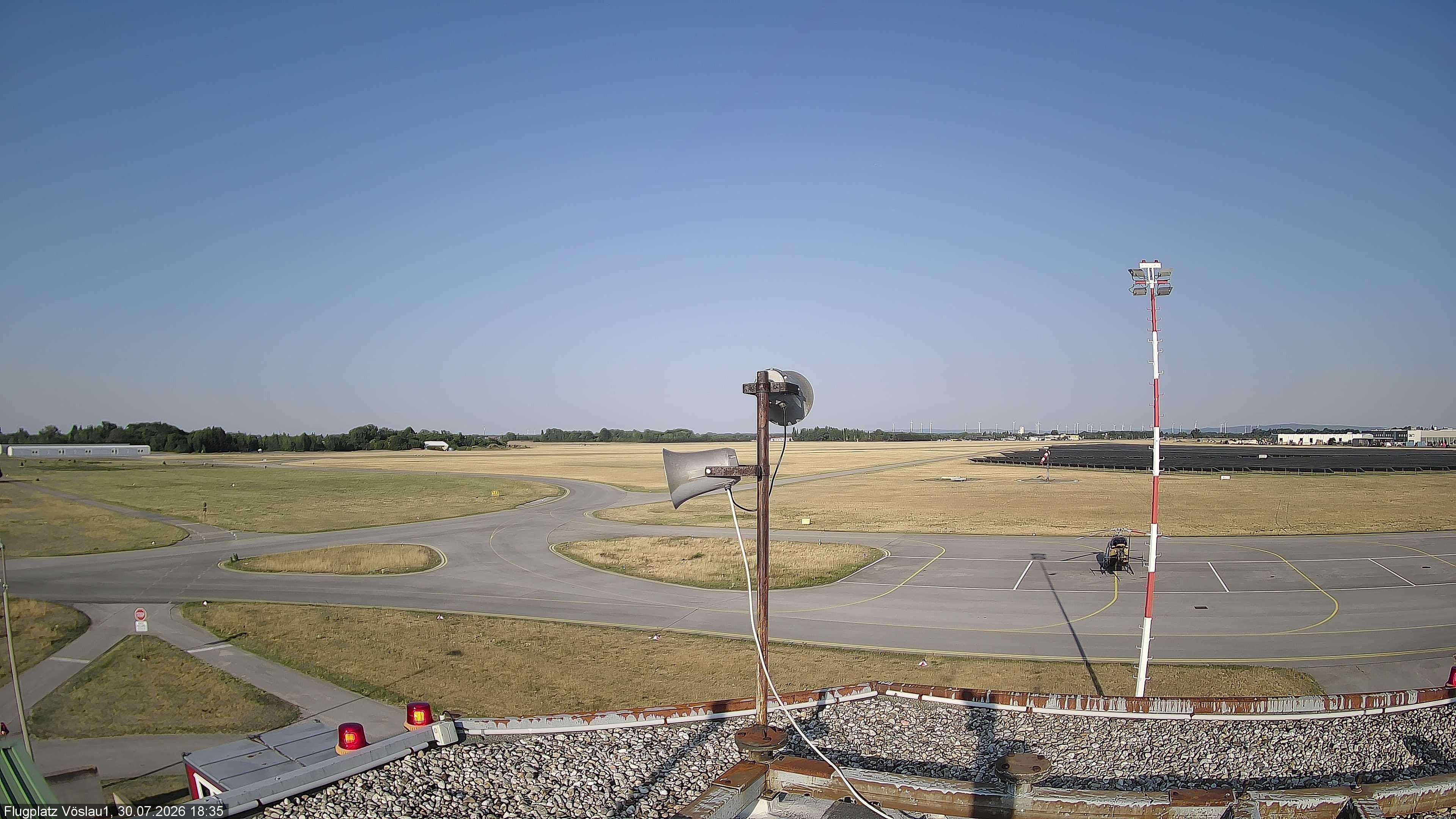 Archiv Foto Webcam Blick auf Flugplatz Bad Vöslau-Kottingbrunn