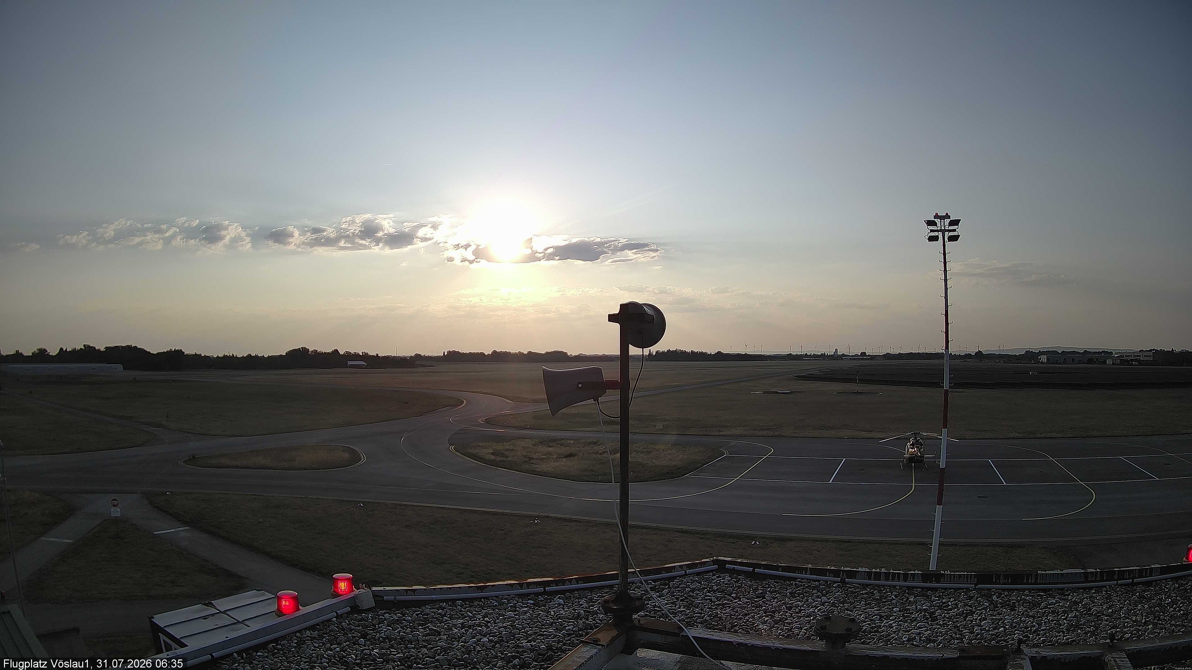 Archiv Foto Webcam Blick auf Flugplatz Bad Vöslau-Kottingbrunn