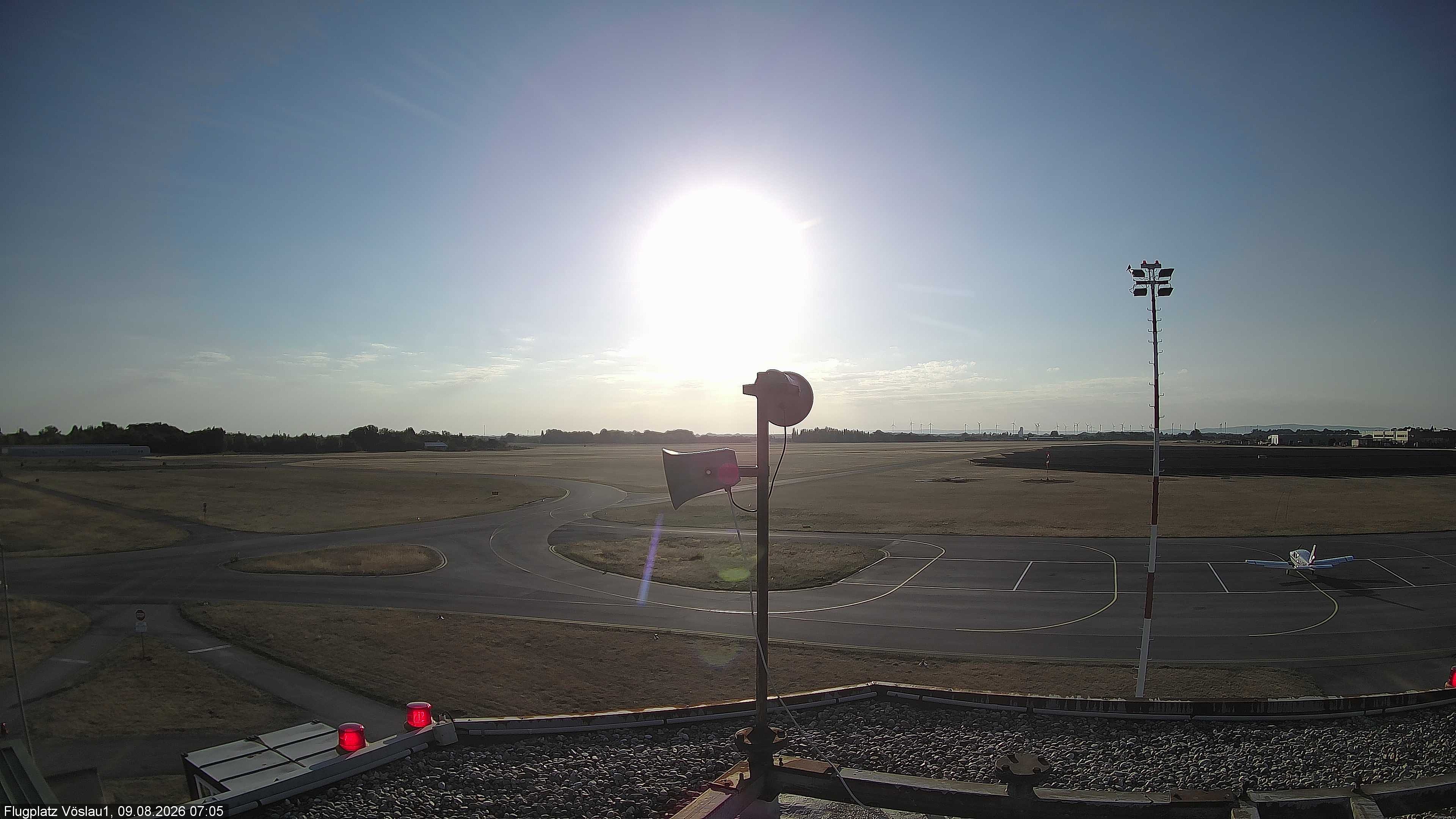 Archived image Webcam View Kottingbrunn Airfield