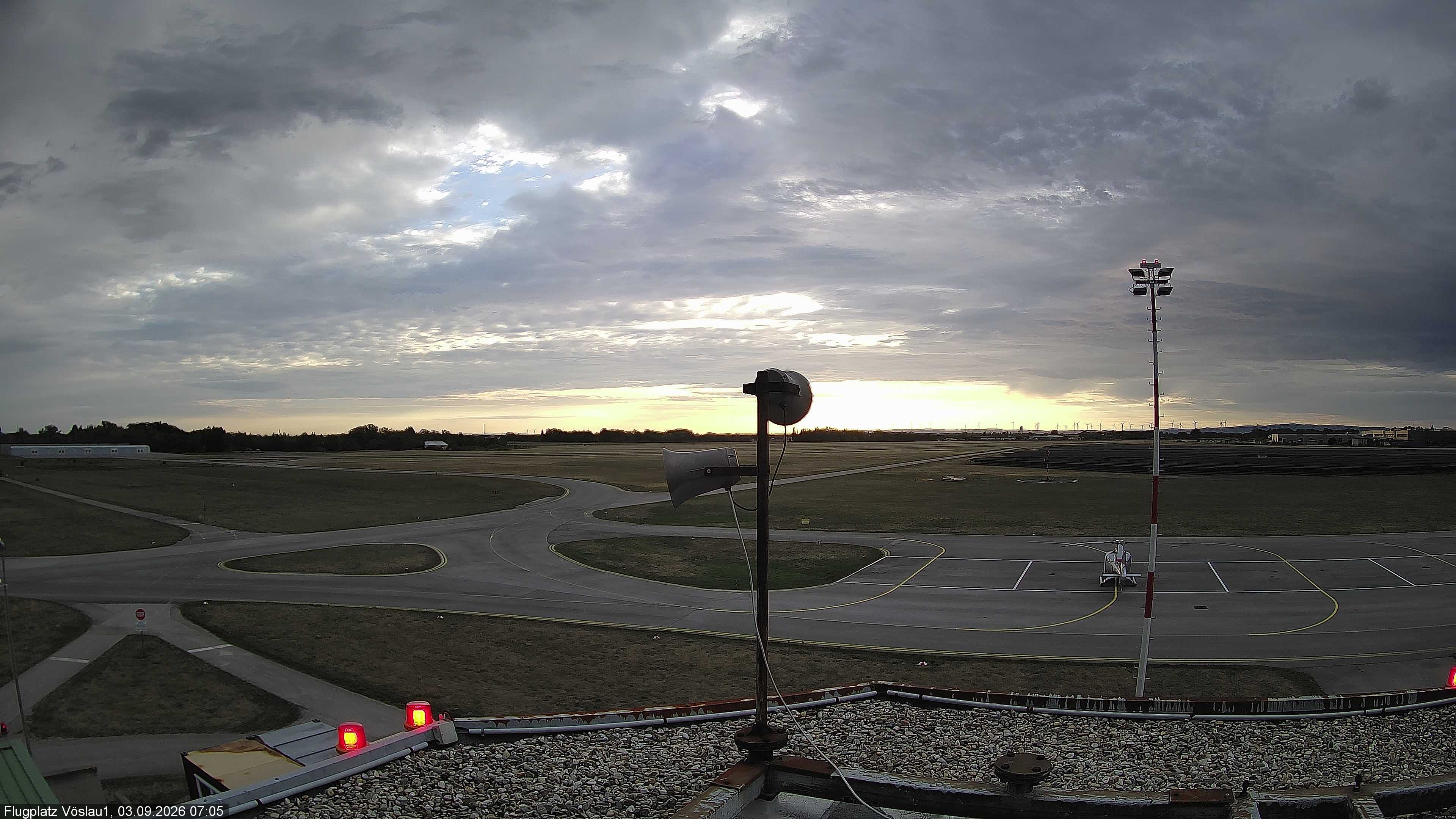 Archiv Foto Webcam Blick auf Flugplatz Bad Vöslau-Kottingbrunn