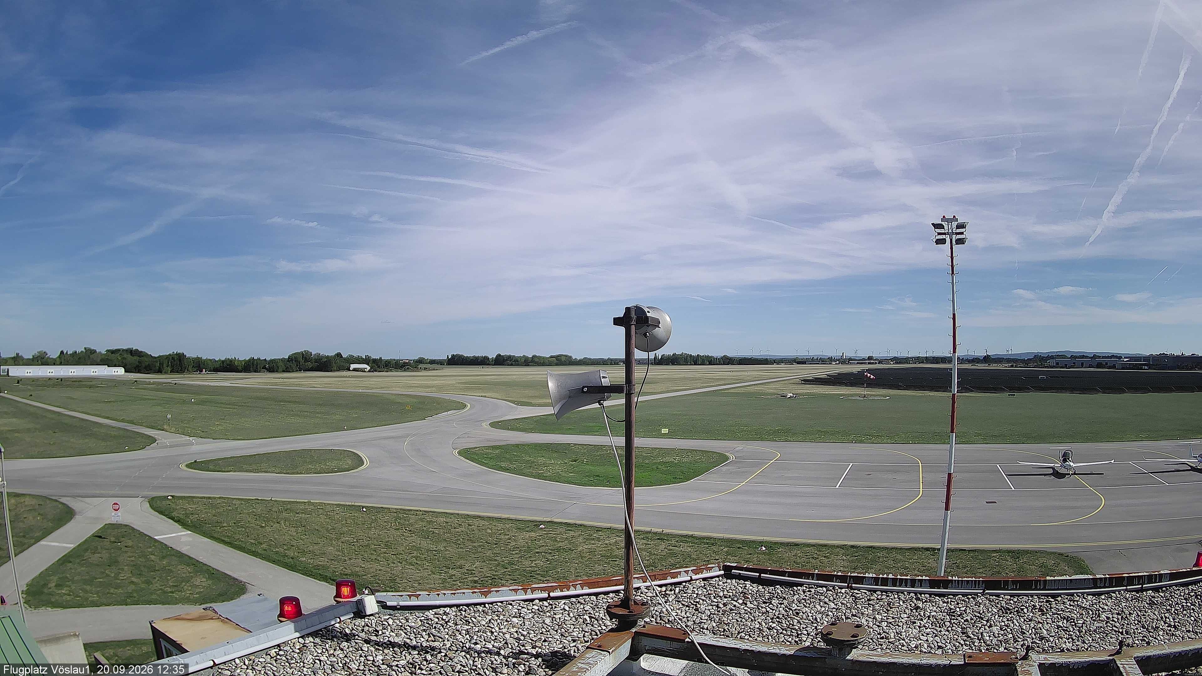 Archiv Foto Webcam Blick auf Flugplatz Bad Vöslau-Kottingbrunn