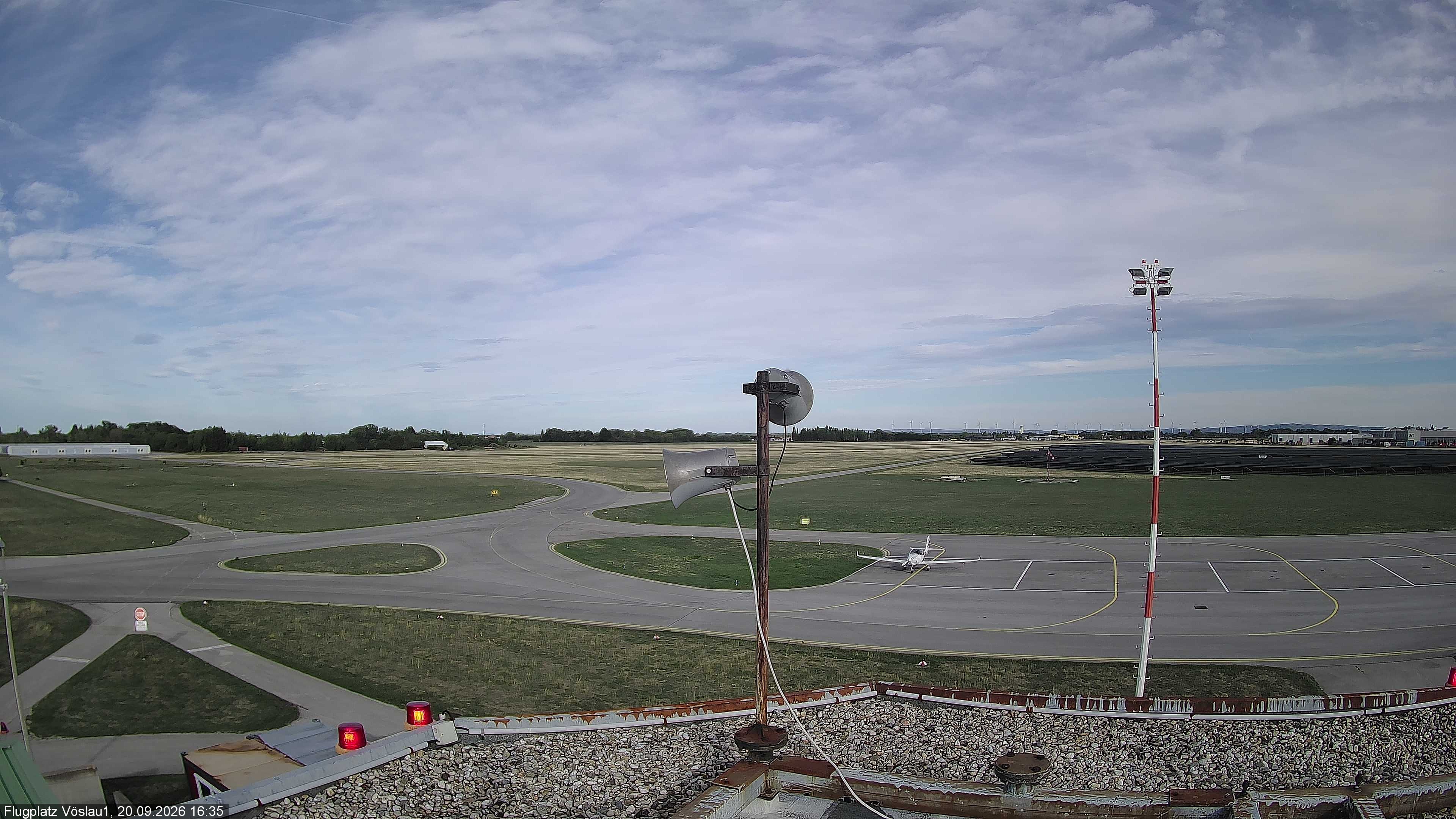 Archiv Foto Webcam Blick auf Flugplatz Bad Vöslau-Kottingbrunn