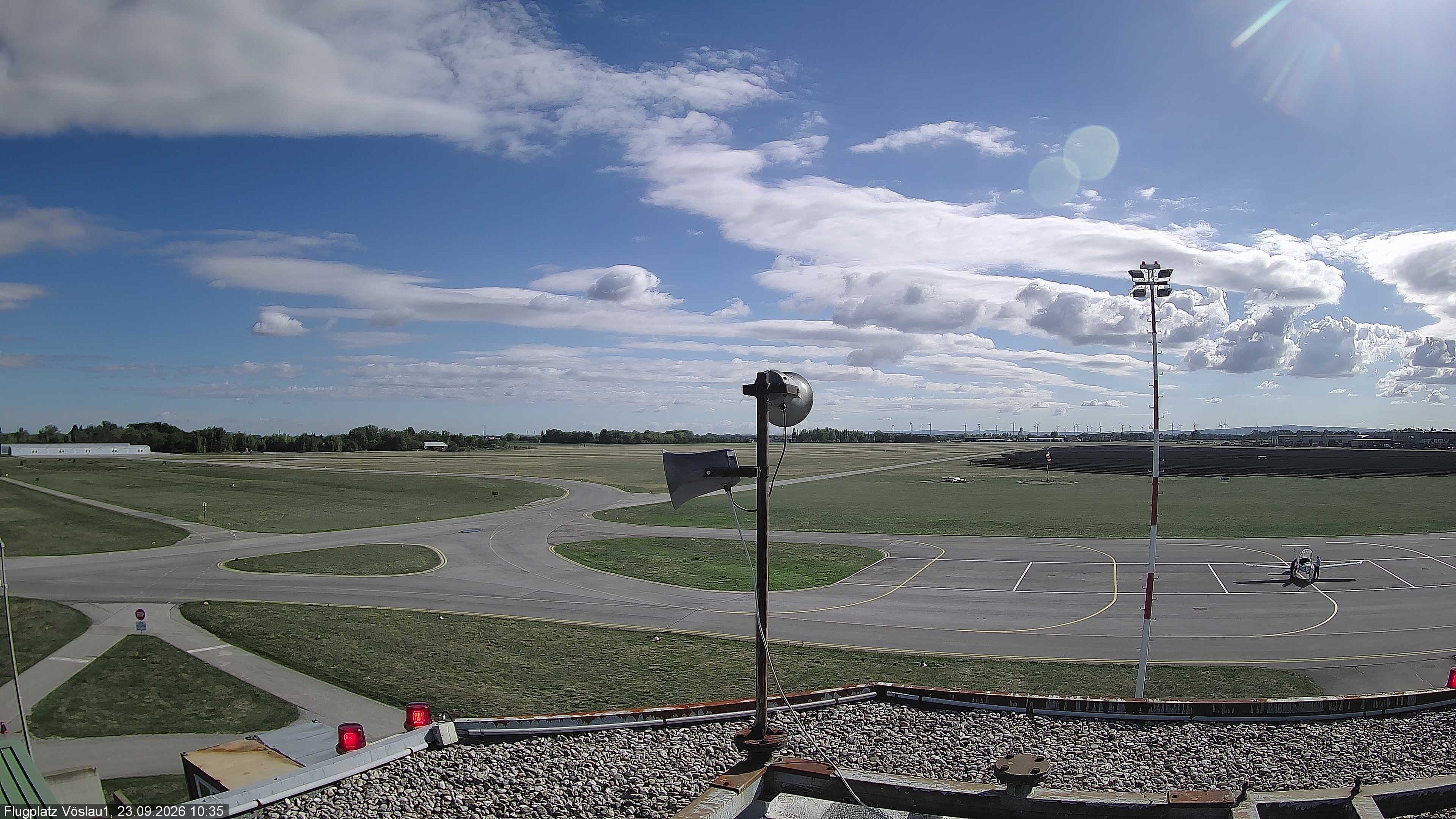 Archiv Foto Webcam Blick auf Flugplatz Bad Vöslau-Kottingbrunn