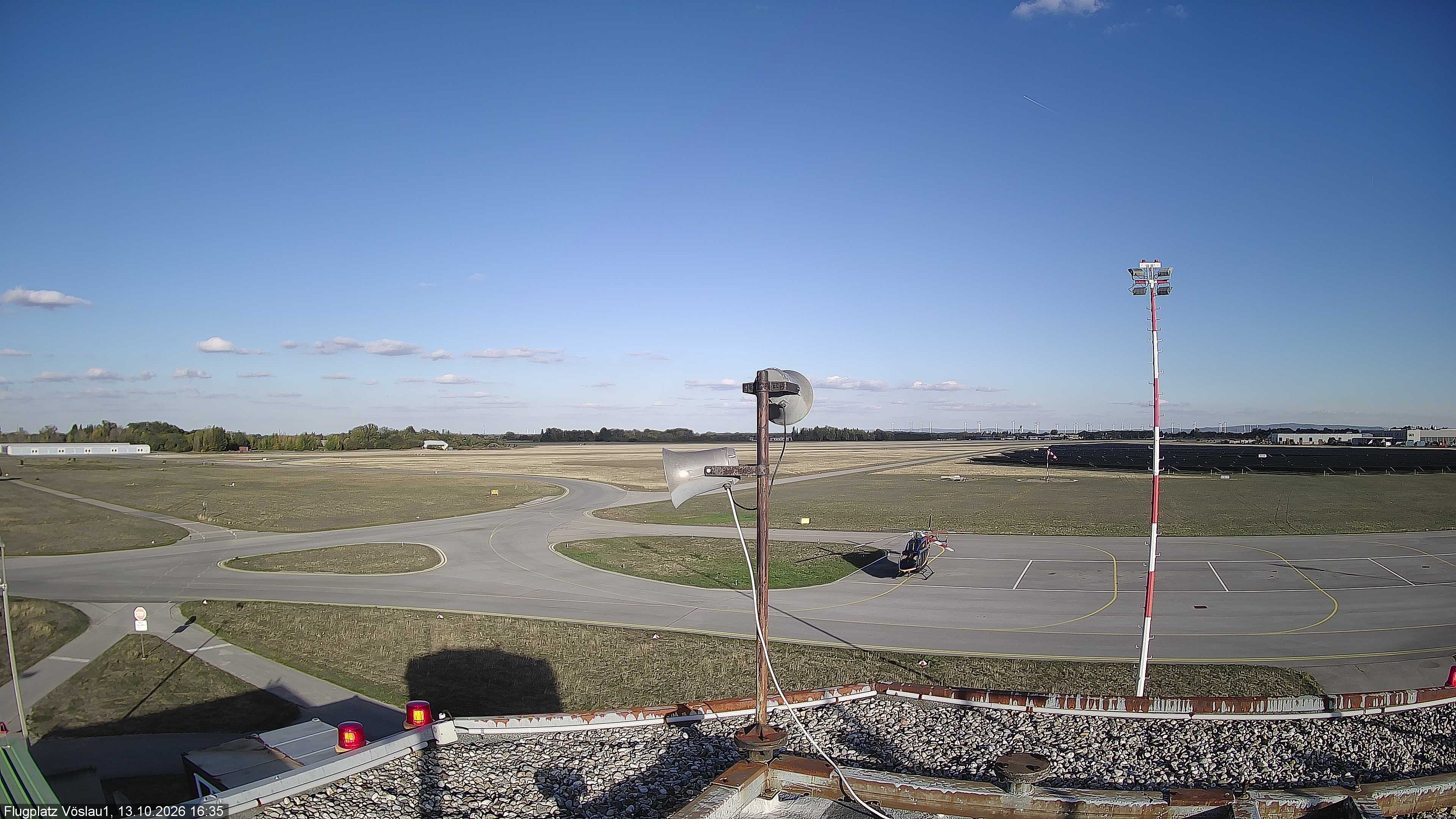 Archiv Foto Webcam Blick auf Flugplatz Bad Vöslau-Kottingbrunn