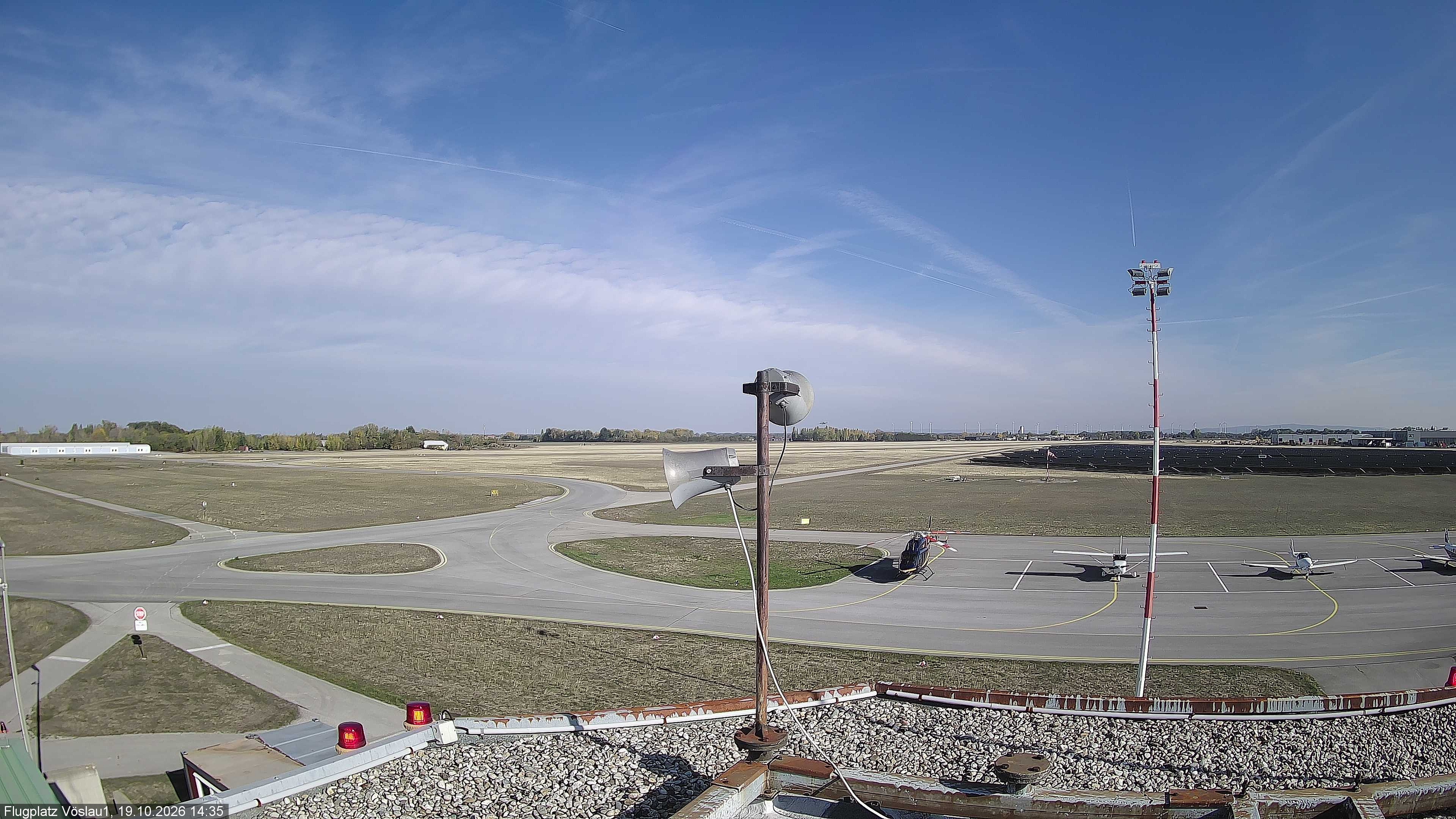 Archiv Foto Webcam Blick auf Flugplatz Bad Vöslau-Kottingbrunn