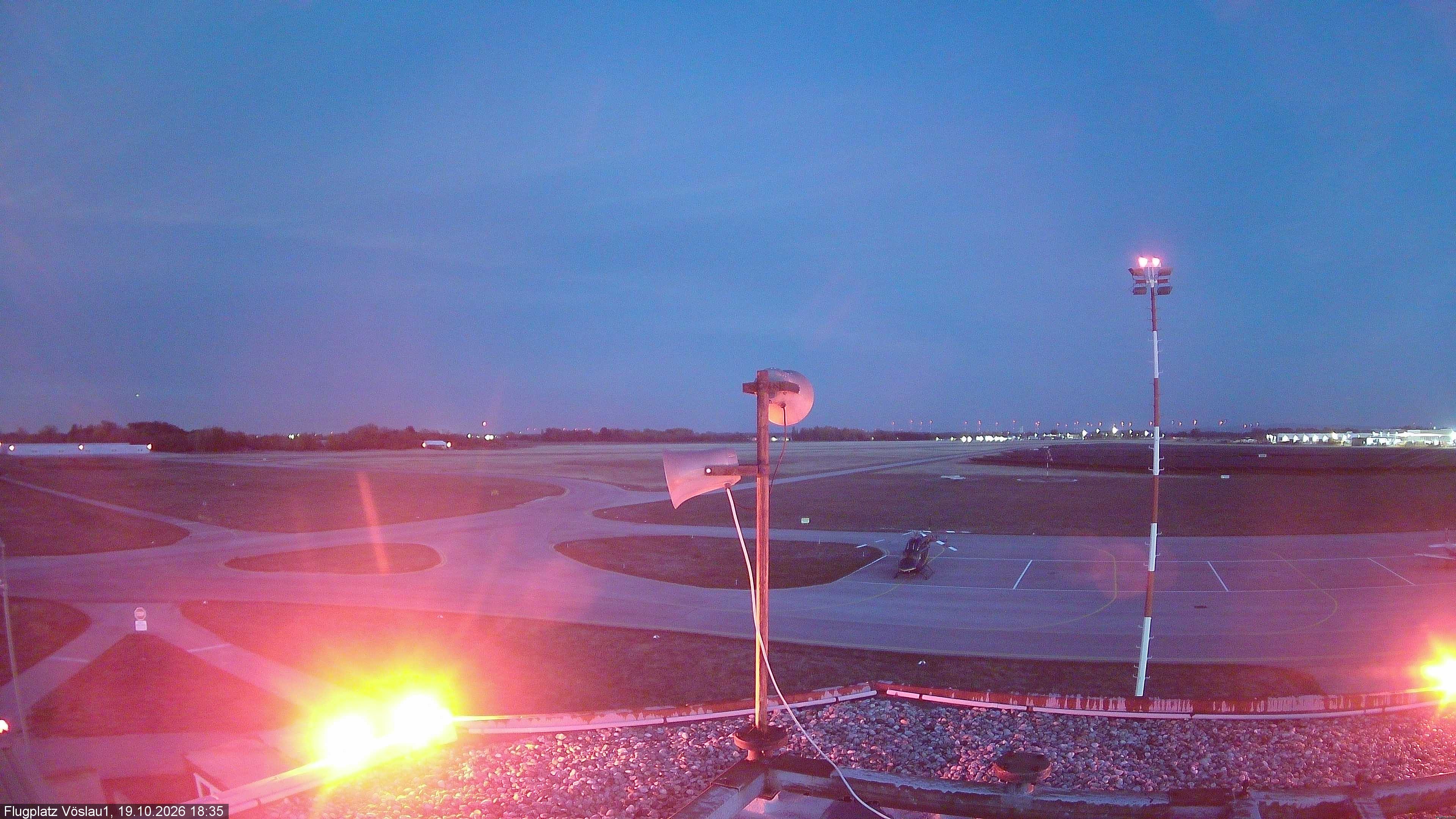 Archiv Foto Webcam Blick auf Flugplatz Bad Vöslau-Kottingbrunn