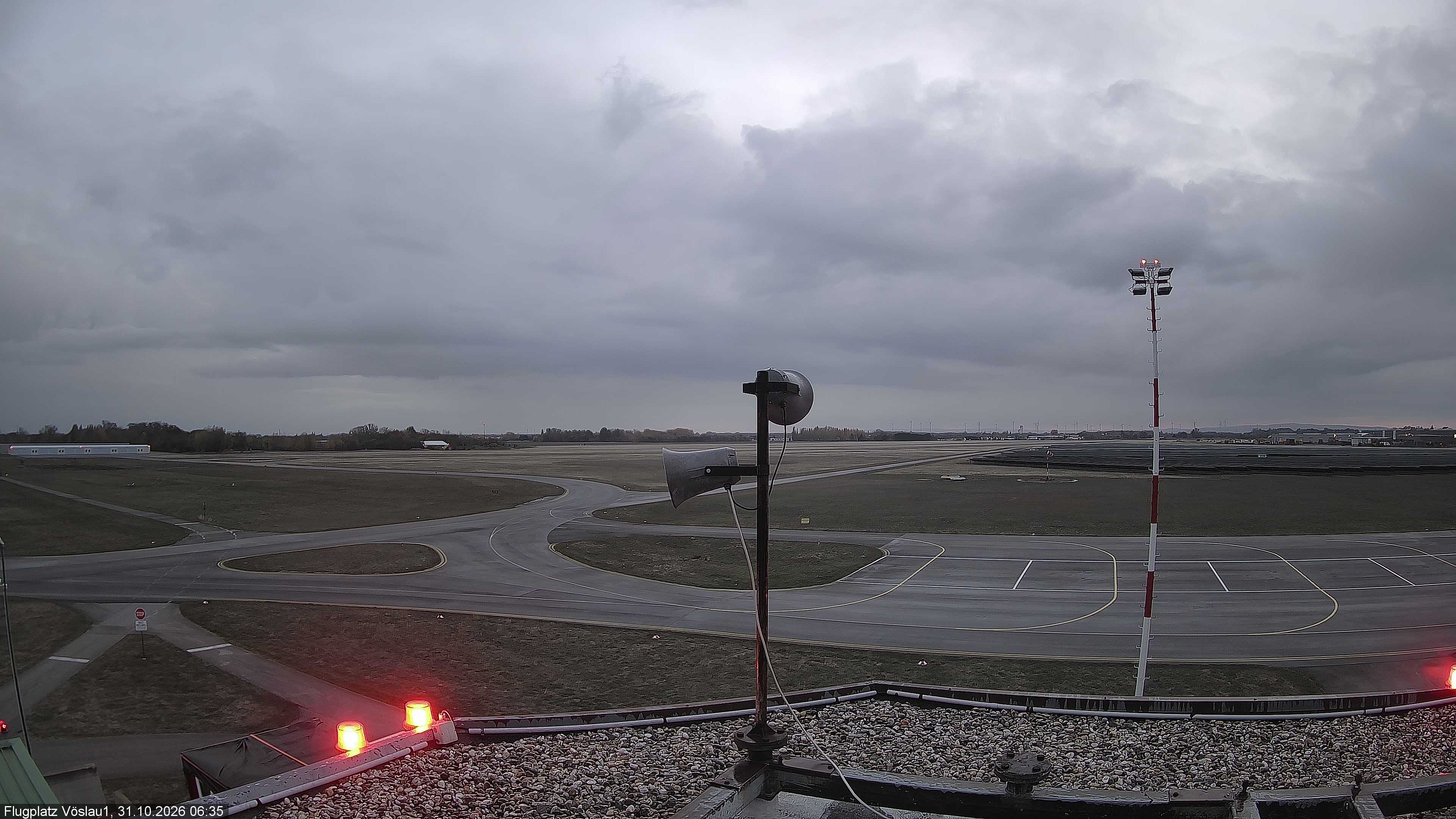 Archiv Foto Webcam Blick auf Flugplatz Bad Vöslau-Kottingbrunn