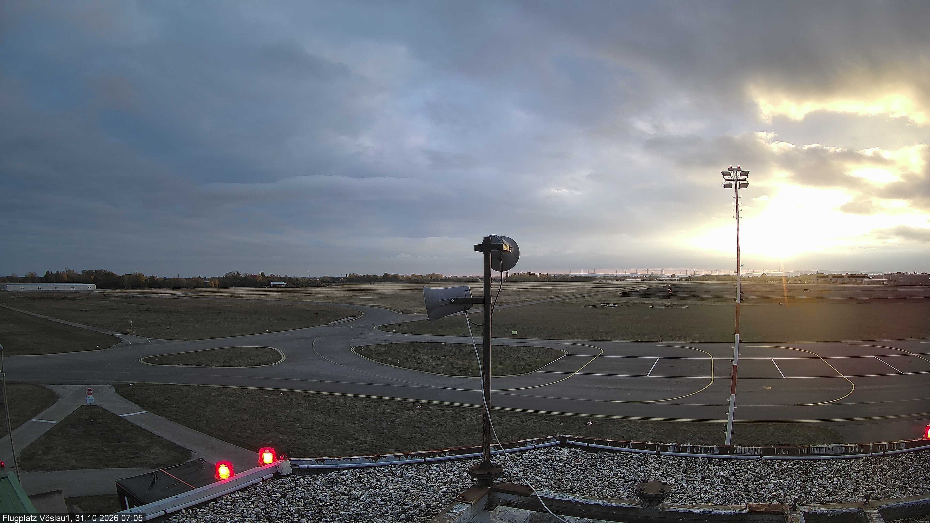Archiv Foto Webcam Blick auf Flugplatz Bad Vöslau-Kottingbrunn