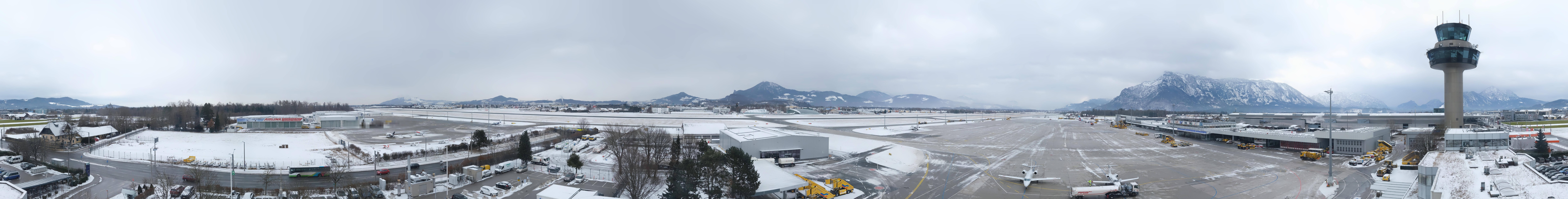 Archived image Webcam Salzburg Airport Panorama