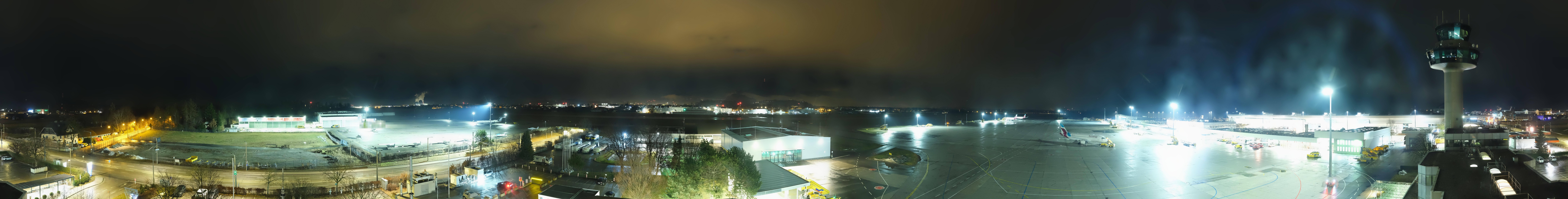 Archived image Webcam Salzburg Airport Panorama