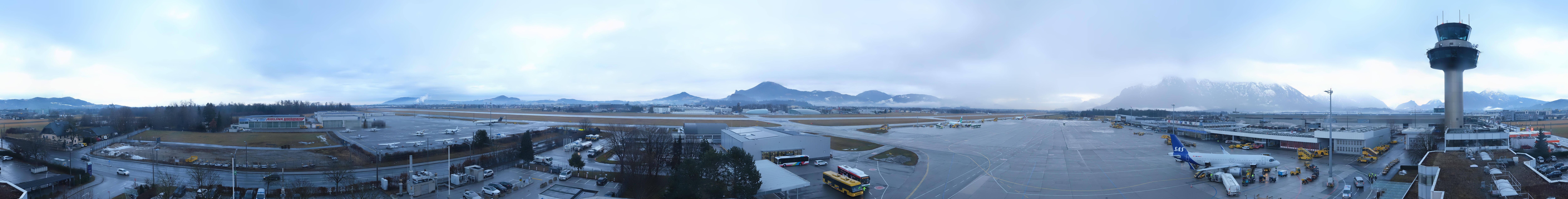 Archived image Webcam Salzburg Airport Panorama