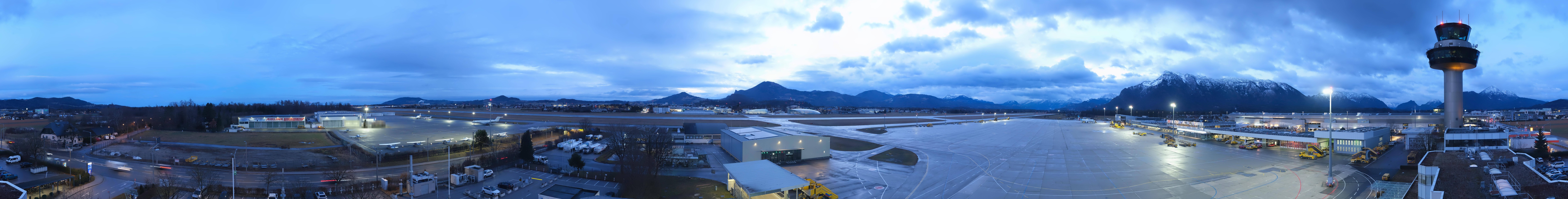 Archiv Foto Webcam Flughafen Salzburg