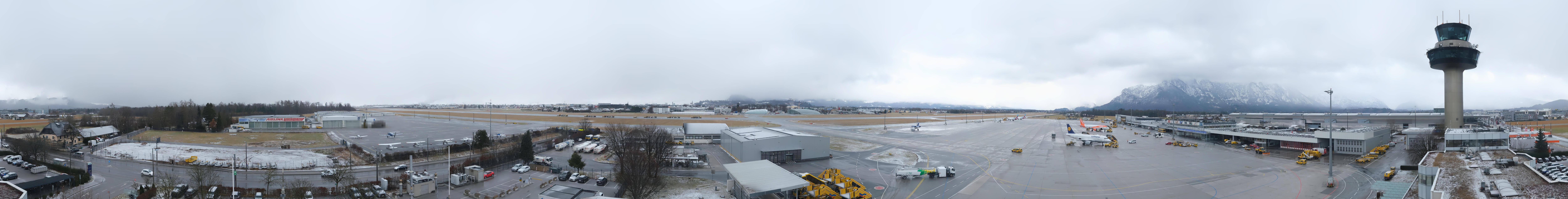 Archived image Webcam Salzburg Airport Panorama