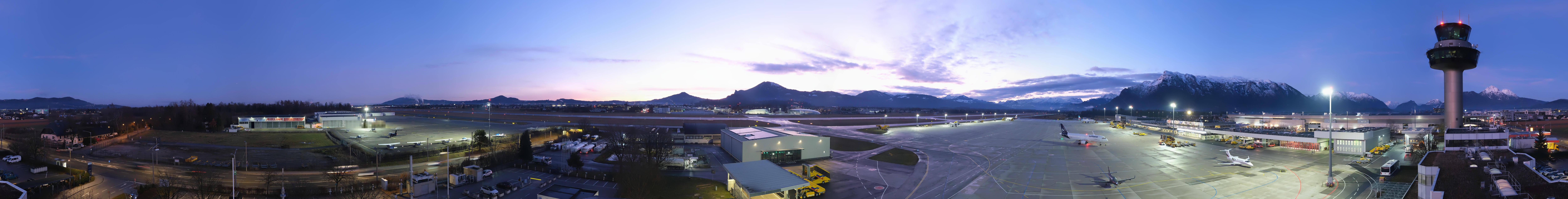 Archived image Webcam Salzburg Airport Panorama