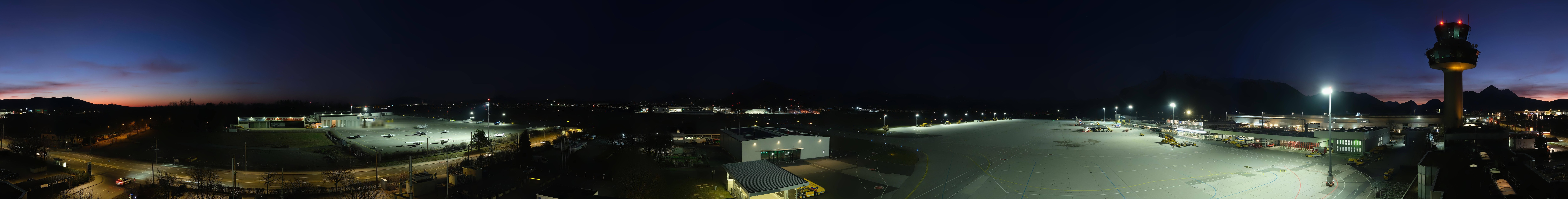 Archived image Webcam Salzburg Airport Panorama