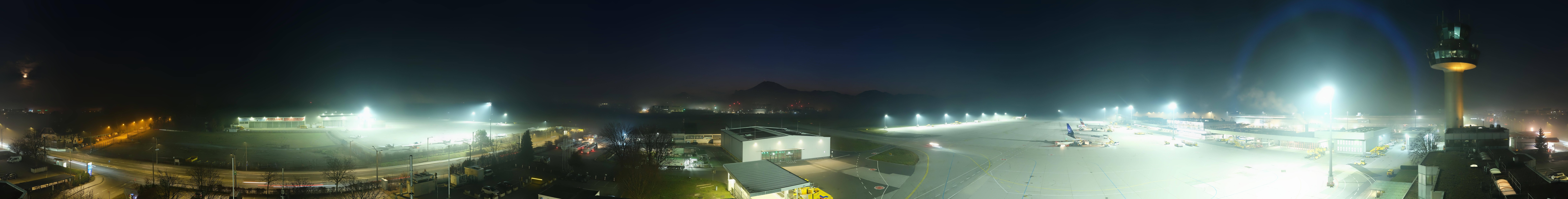 Archived image Webcam Salzburg Airport Panorama
