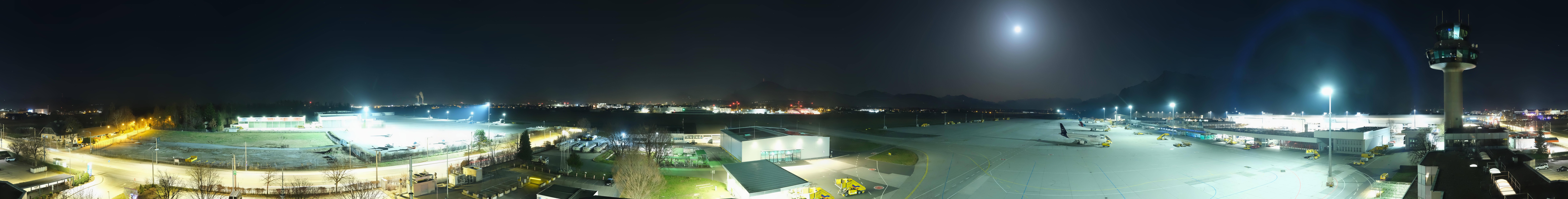 Archived image Webcam Salzburg Airport Panorama