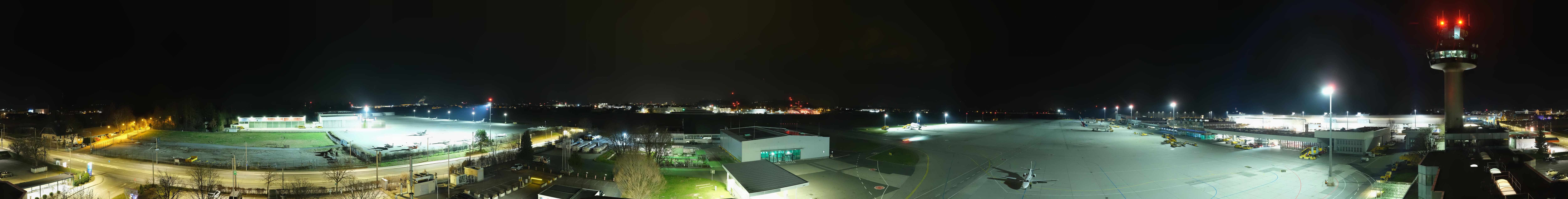 Archived image Webcam Salzburg Airport Panorama