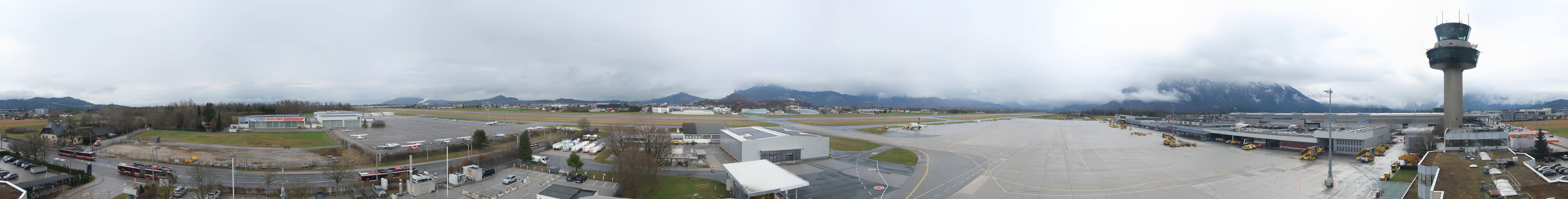 Archived image Webcam Salzburg Airport Panorama