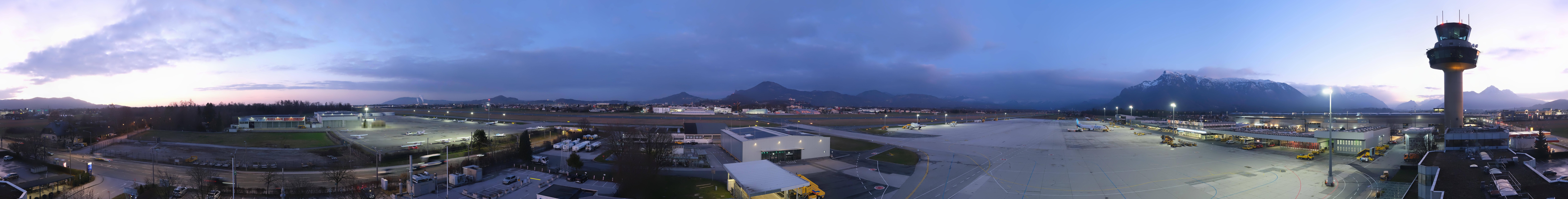 Archived image Webcam Salzburg Airport Panorama