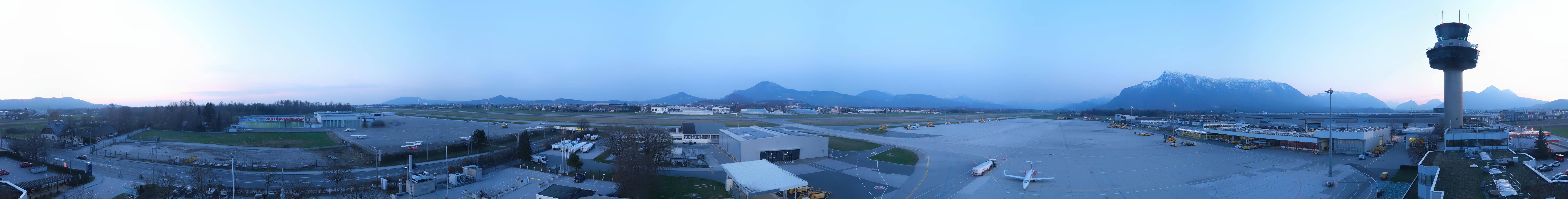 Archiv Foto Webcam Flughafen Salzburg