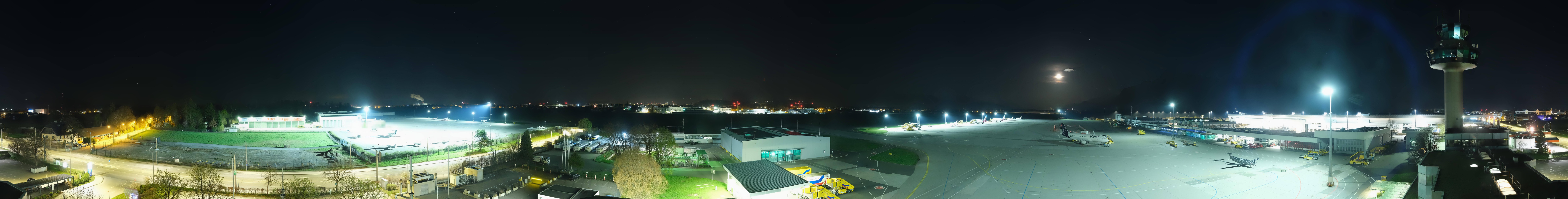 Archived image Webcam Salzburg Airport Panorama