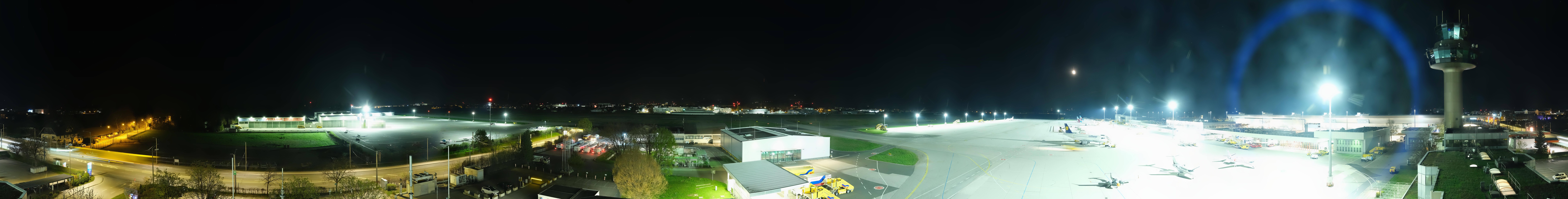 Archived image Webcam Salzburg Airport Panorama