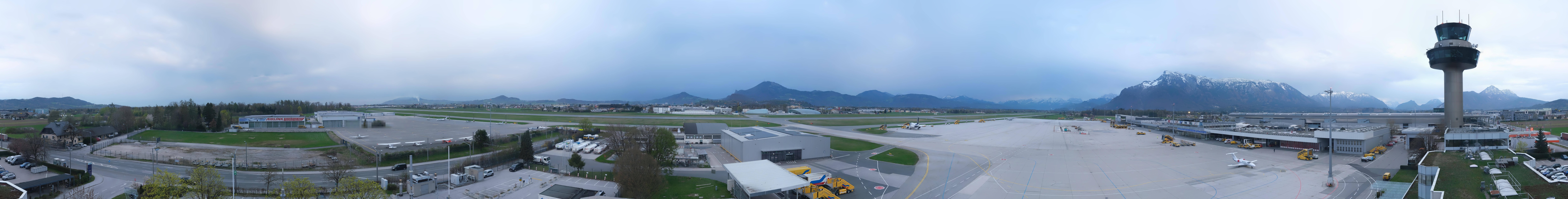 Archiv Foto Webcam Flughafen Salzburg