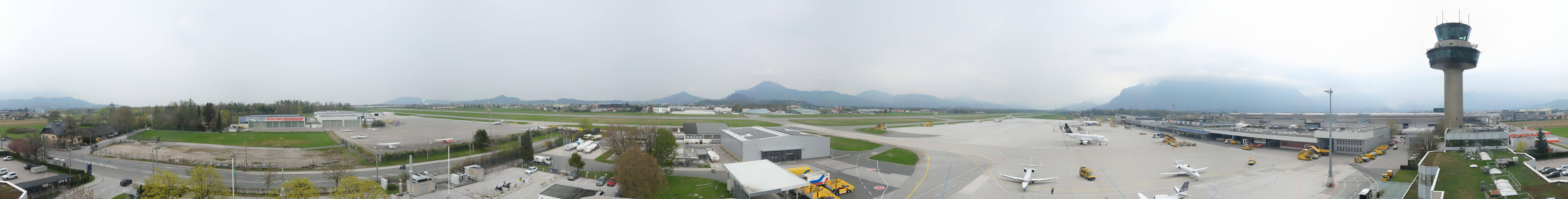 Archived image Webcam Salzburg Airport Panorama