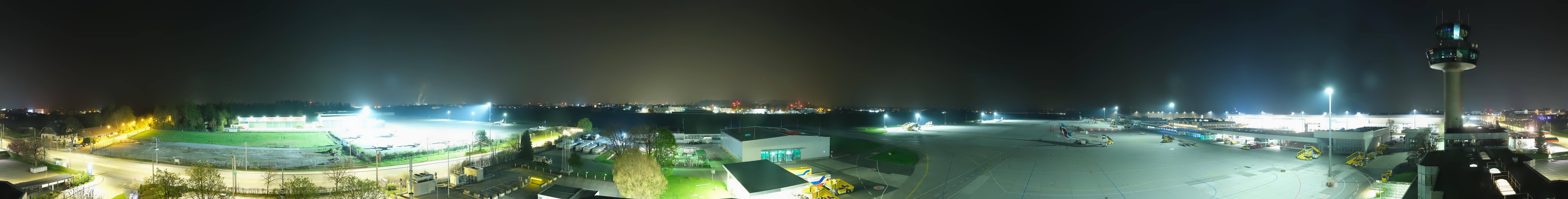 Archived image Webcam Salzburg Airport Panorama