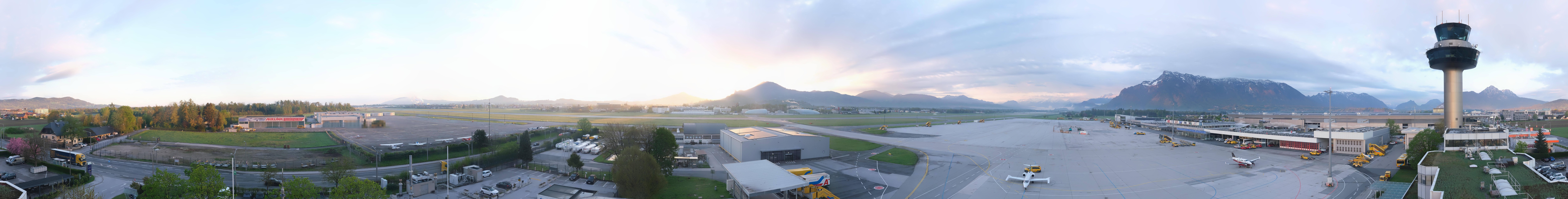 Archived image Webcam Salzburg Airport Panorama